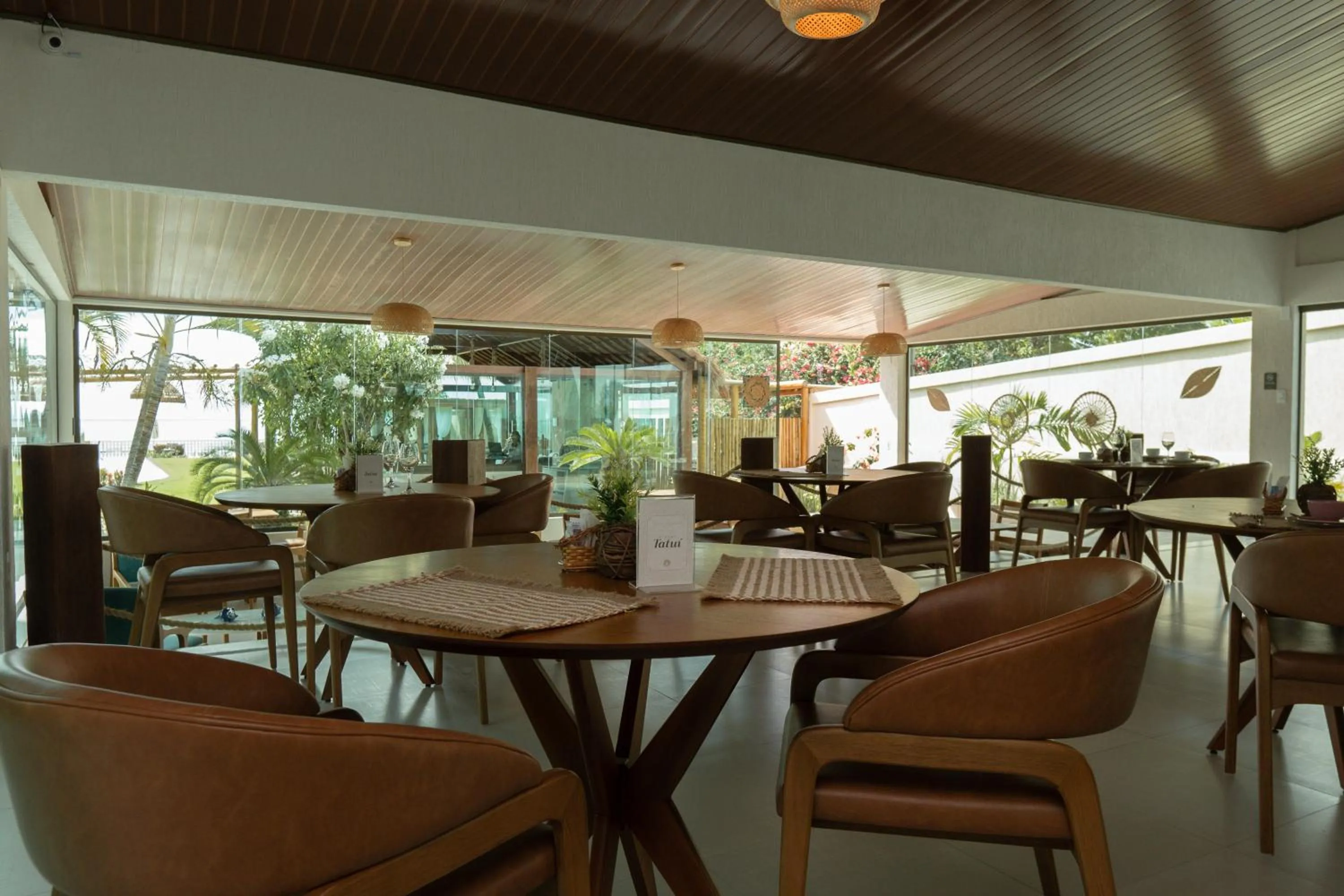 Restaurant/places to eat in Pousada Mansão da Costa