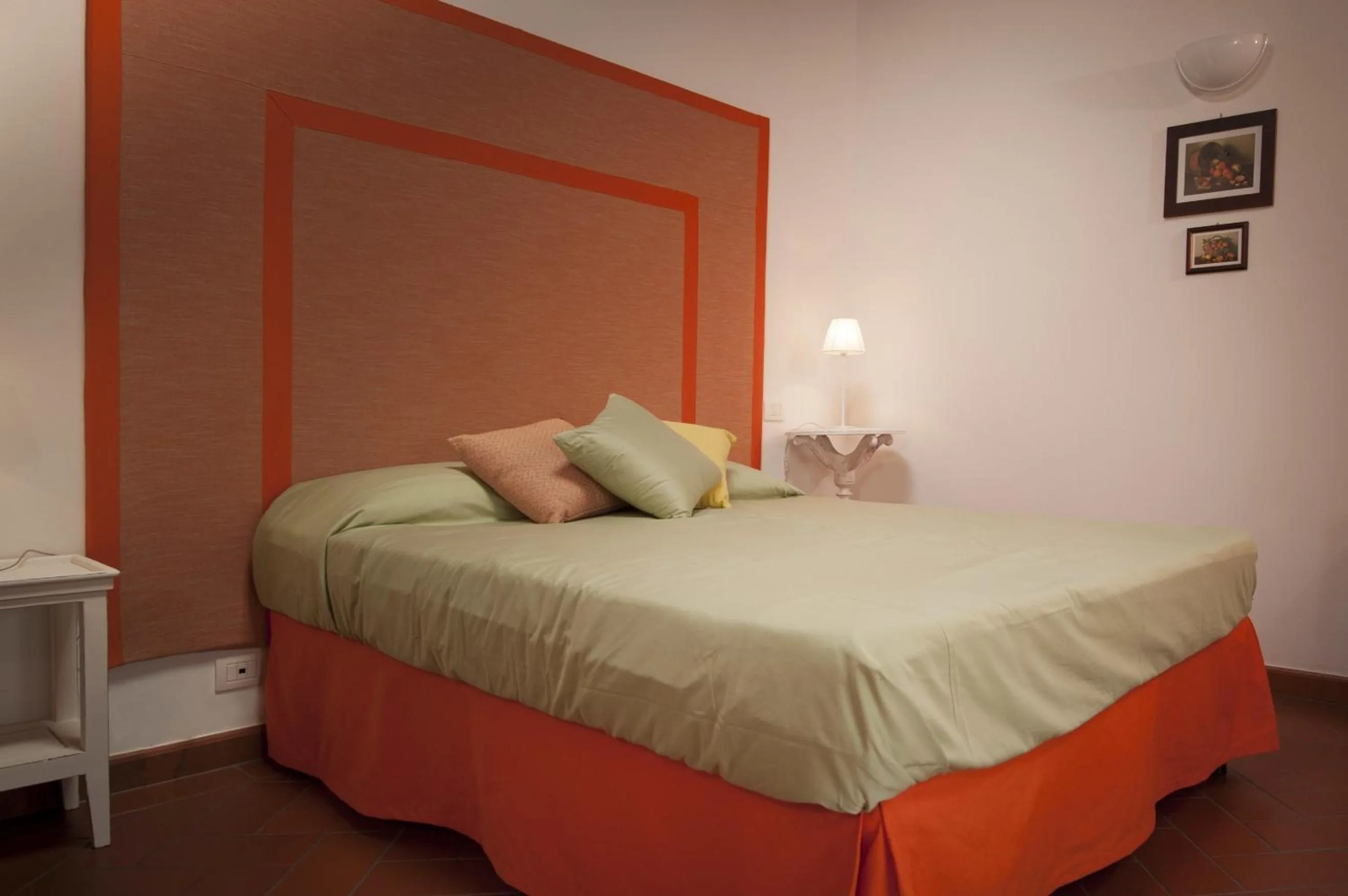 Photo of the whole room, Bed in Antico Granaione