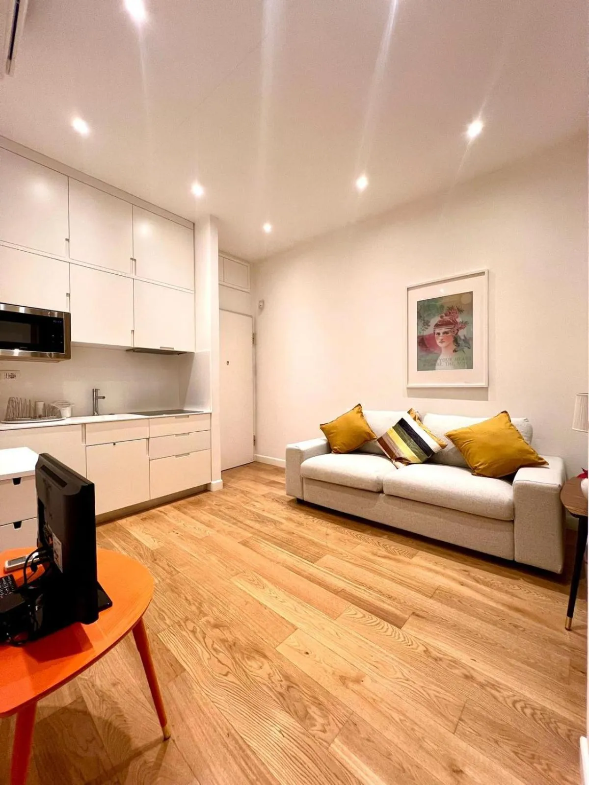 Living room in Via Del Corso Home Roma