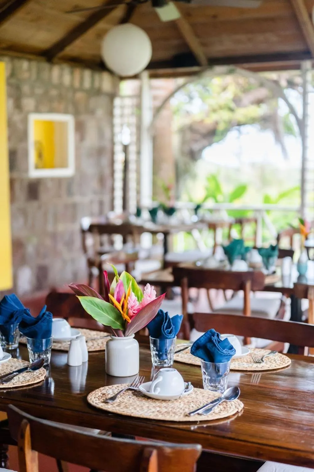 Restaurant/places to eat in Hermitage Nevis