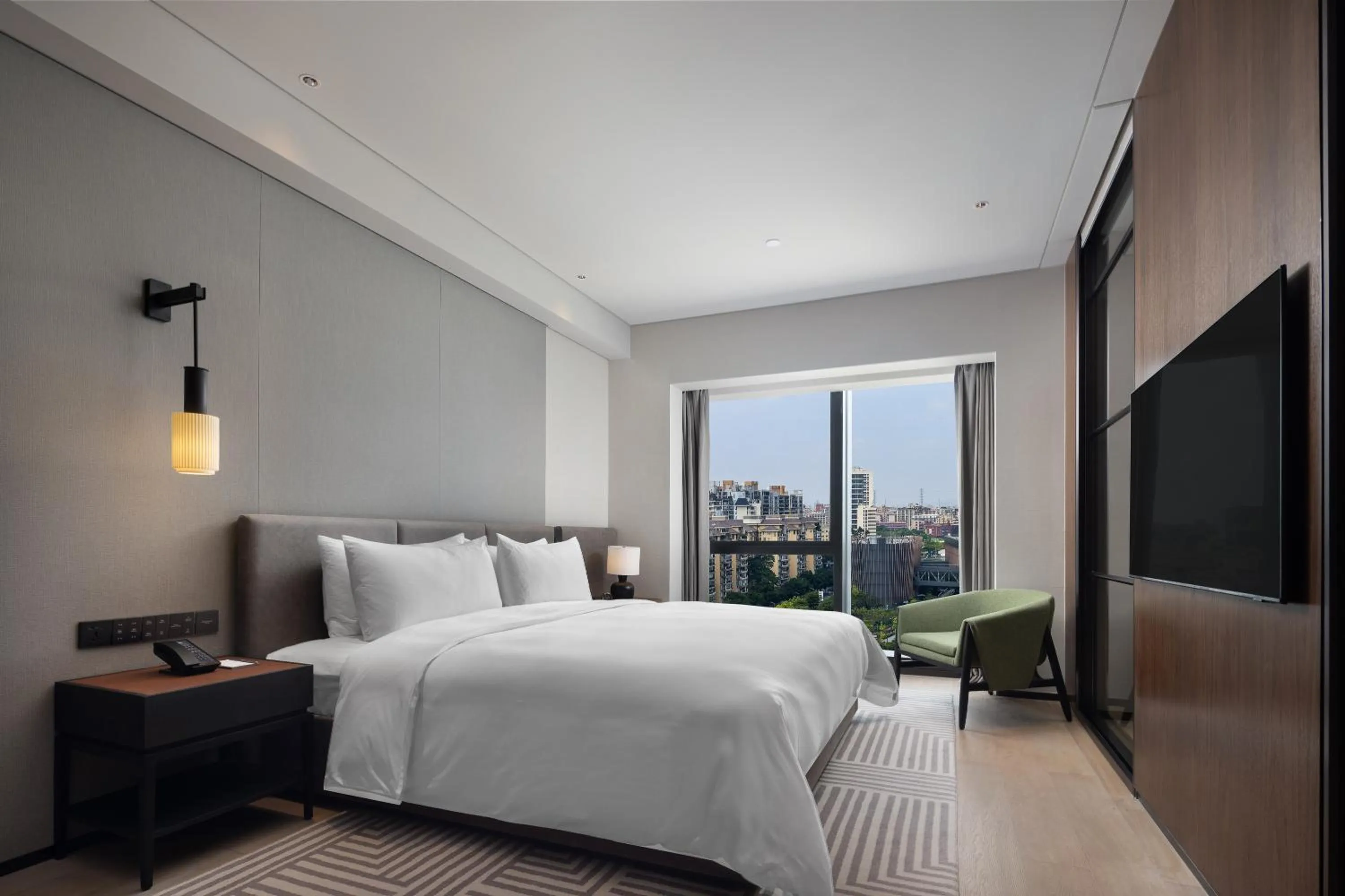 Bedroom, Bed in New World Guangzhou Hotel