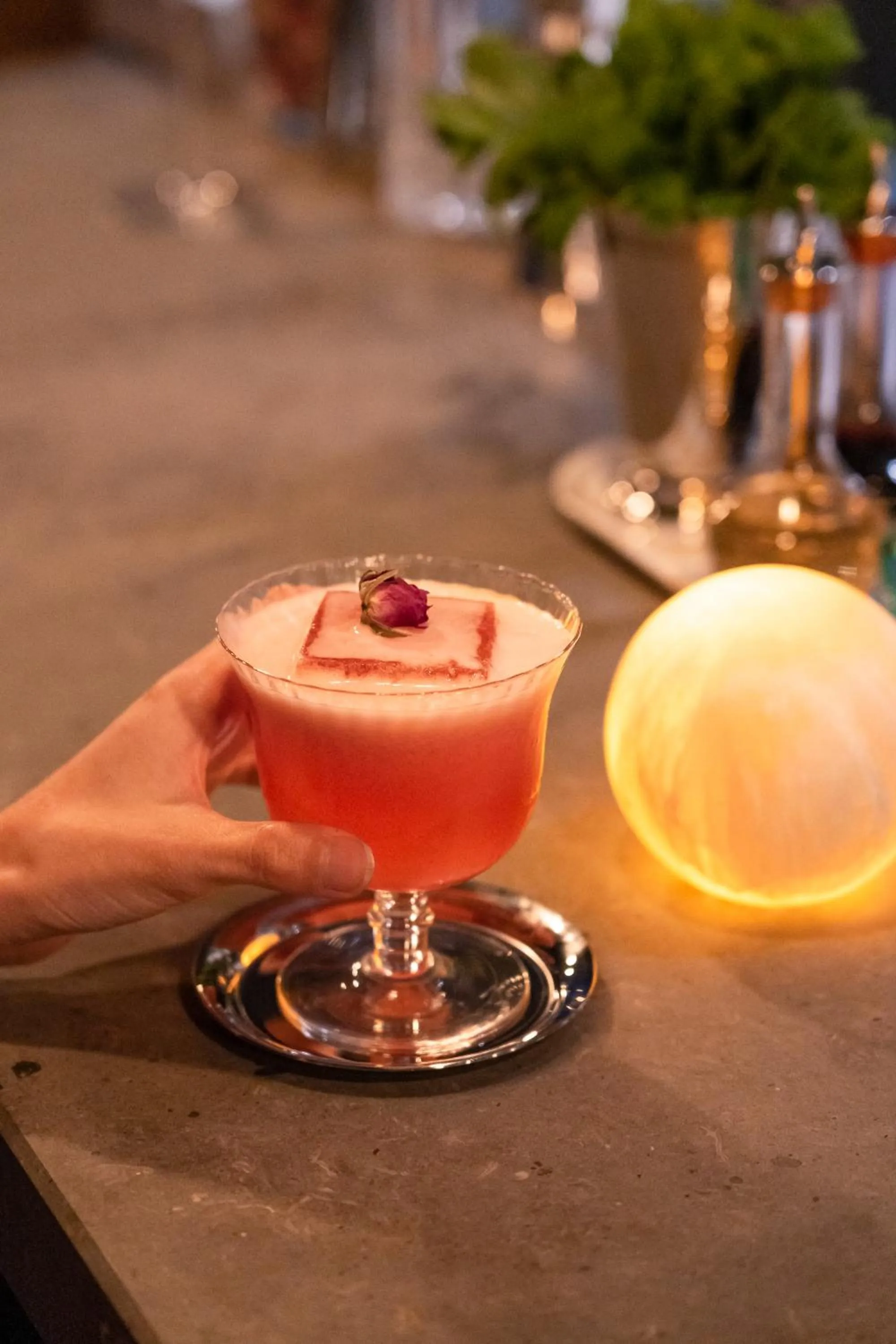 Lounge or bar in New World Guangzhou Hotel