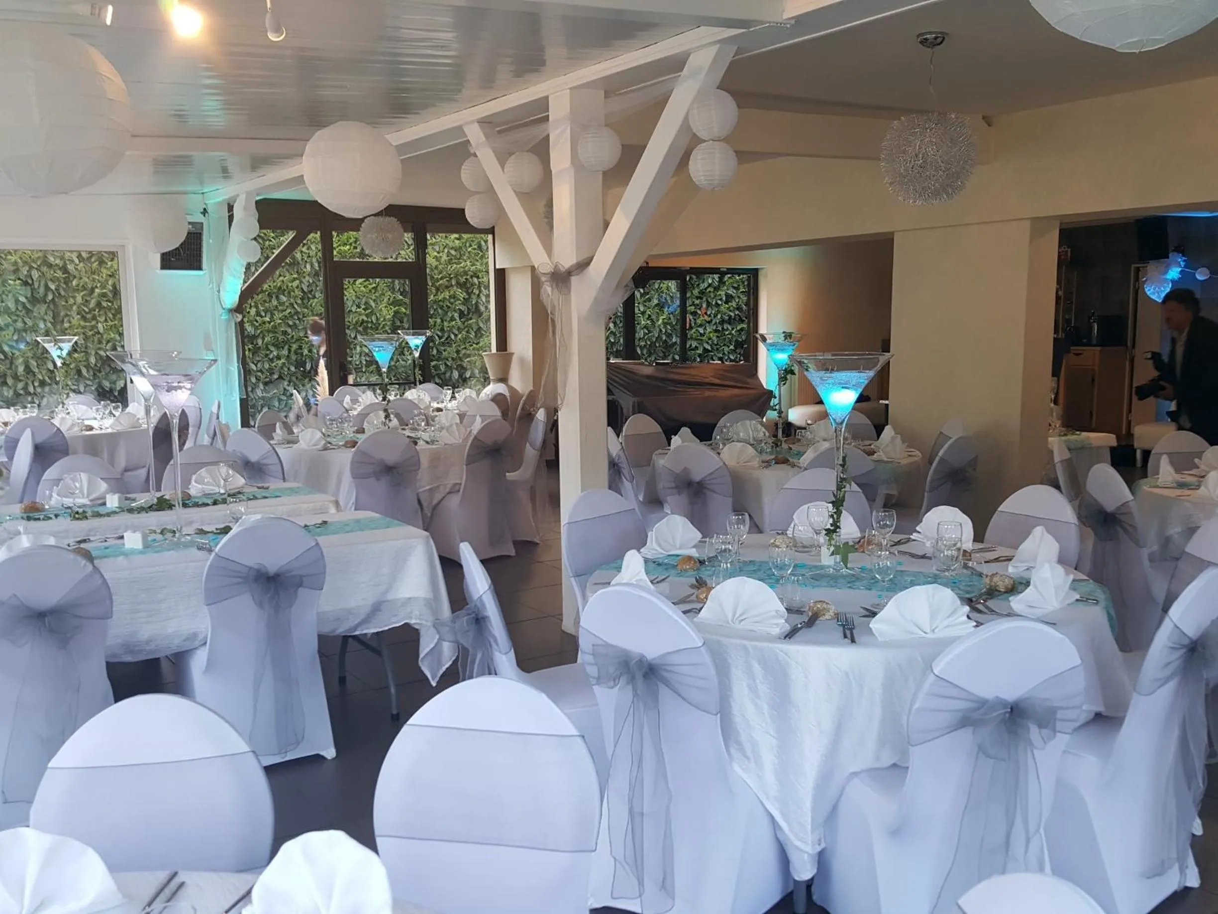 Dining area in Hôtel Domaine des Pierres Dorées