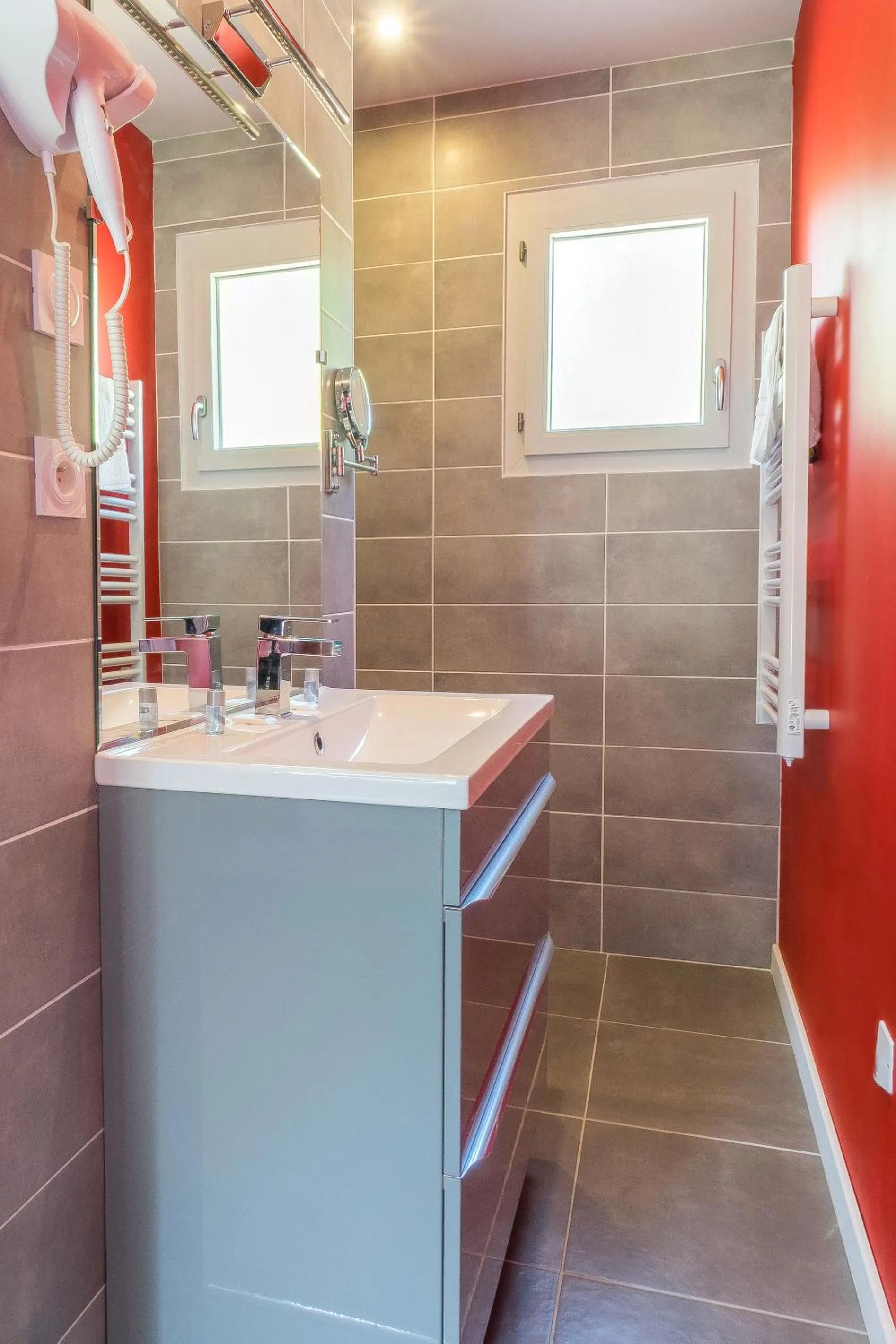 Bedroom in Hôtel Domaine des Pierres Dorées