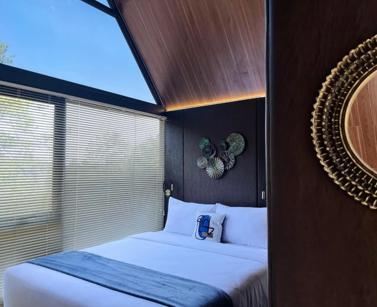 Bed in Solitude Tahura Villa Bandung