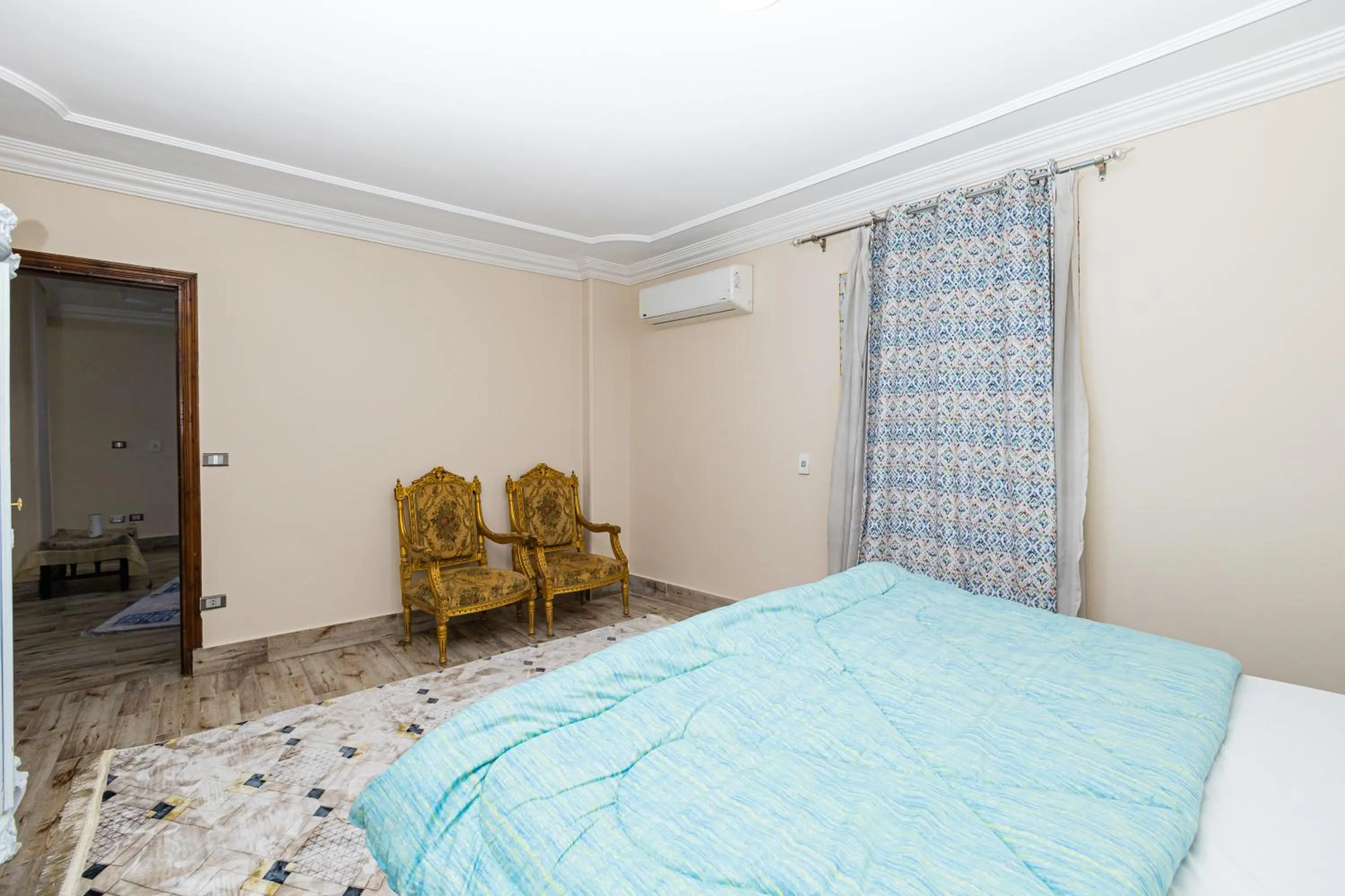 Bed in Chez l'ami hotel