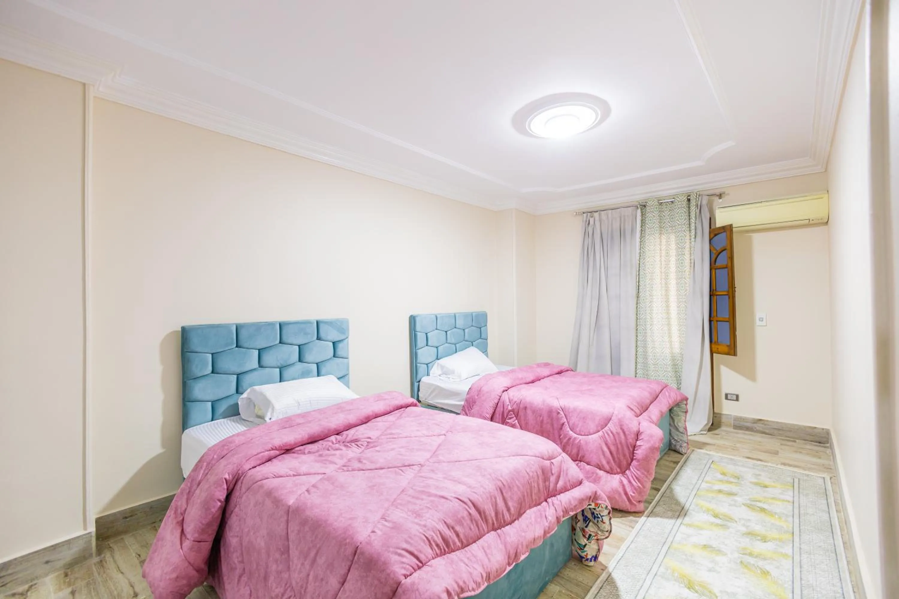 Bed in Chez l'ami hotel