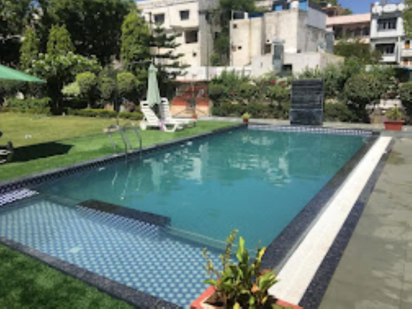 Swimming Pool in Hotel Mukund Villas
