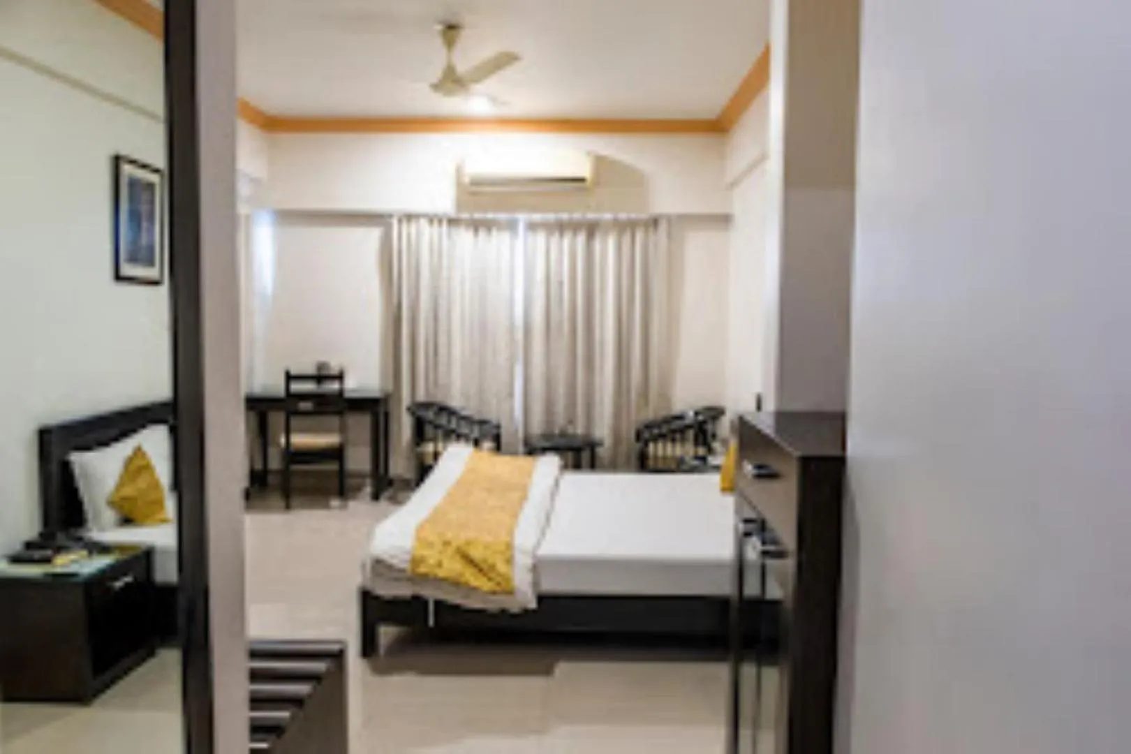 Photo of the whole room in Hotel Mukund Villas