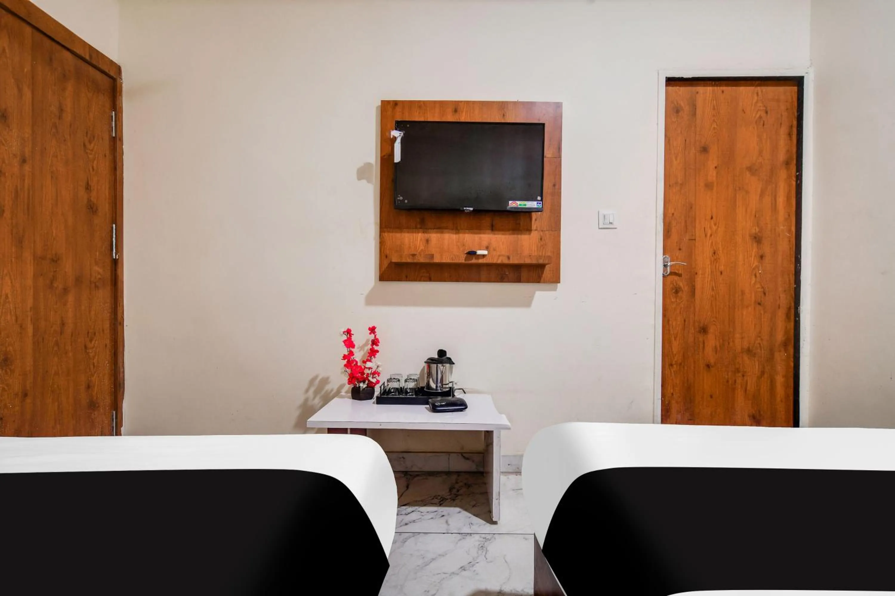 Bedroom, Bed in Super Hotel O Ujjain Near Hari Fatak