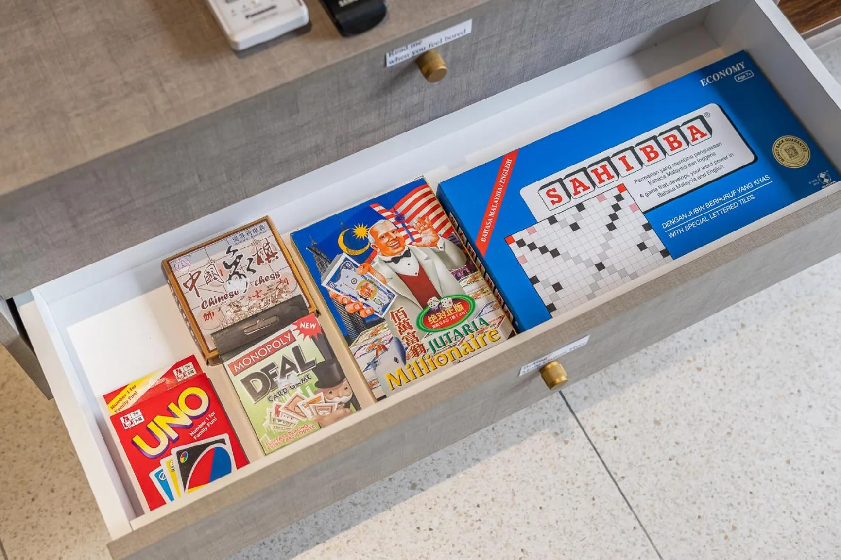 Living room in Millerz Square Kuala Lumpur by Synergy