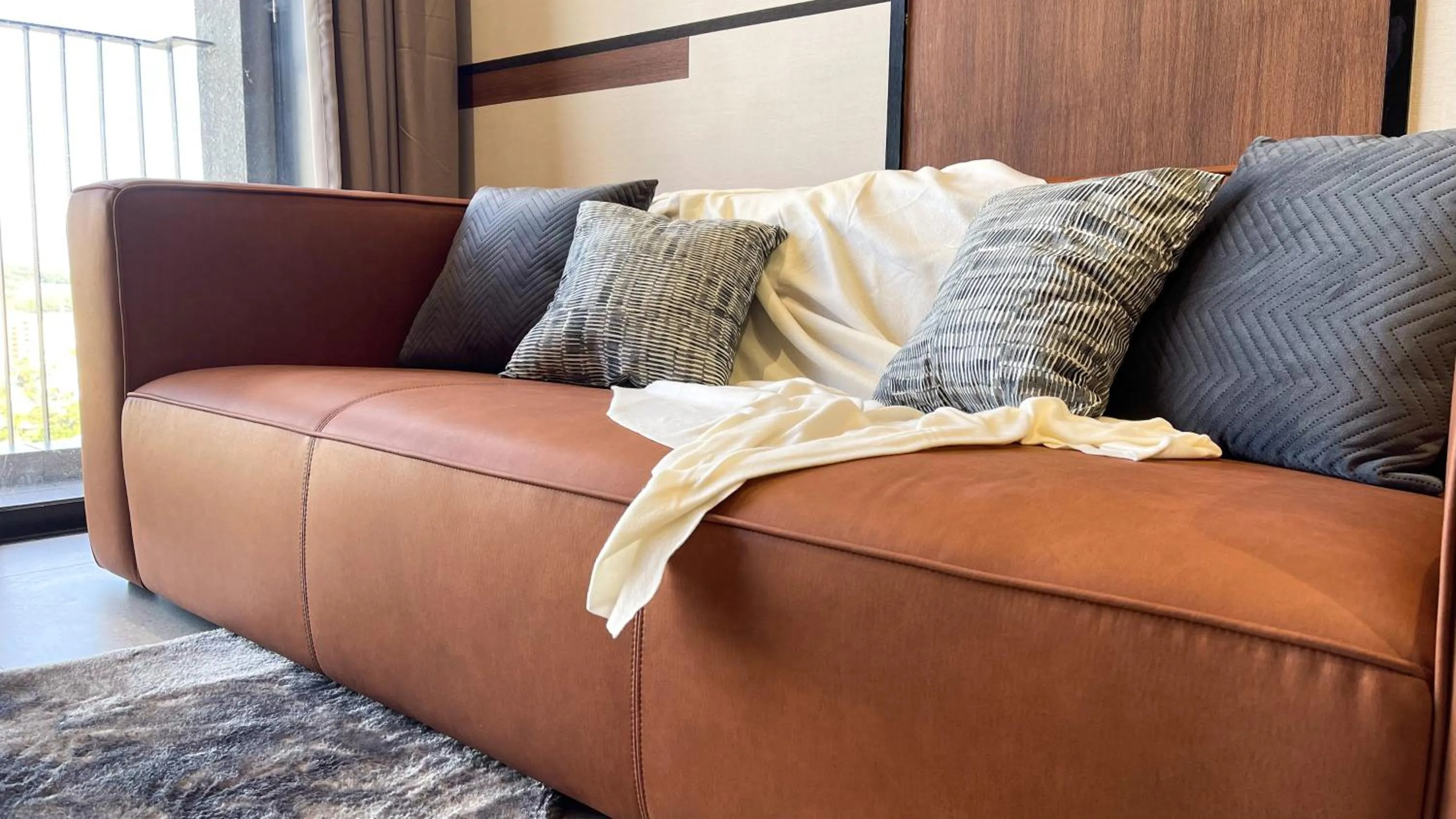 Living room in Millerz Square Kuala Lumpur by Synergy