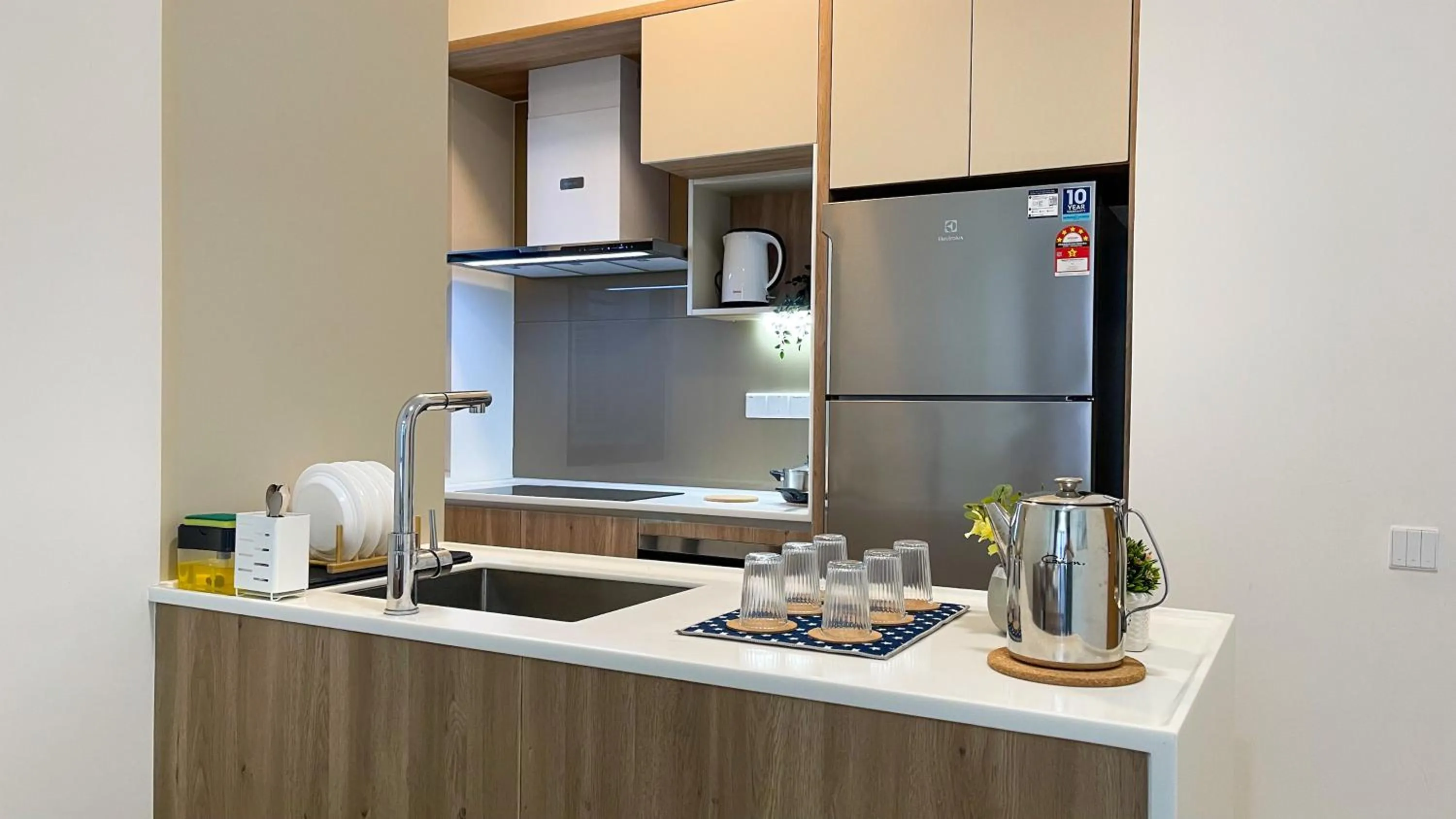 Kitchen or kitchenette in Millerz Square Kuala Lumpur by Synergy
