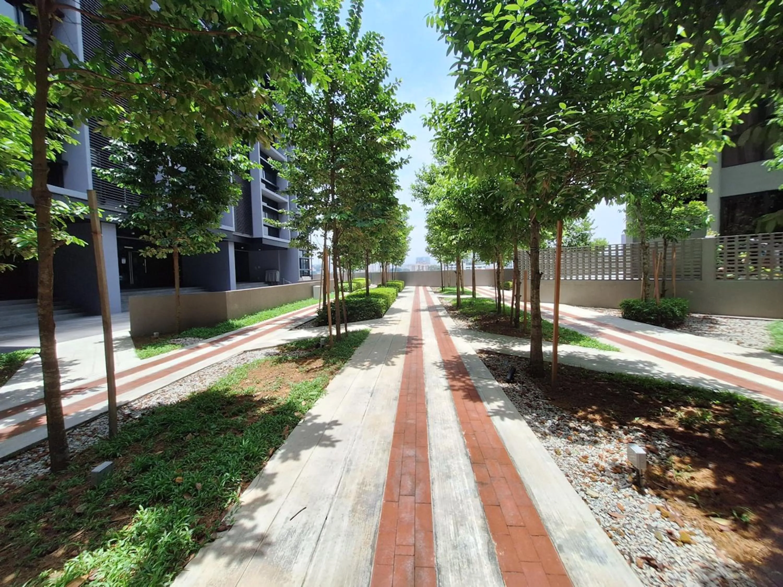 Garden in Millerz Square Kuala Lumpur by Synergy