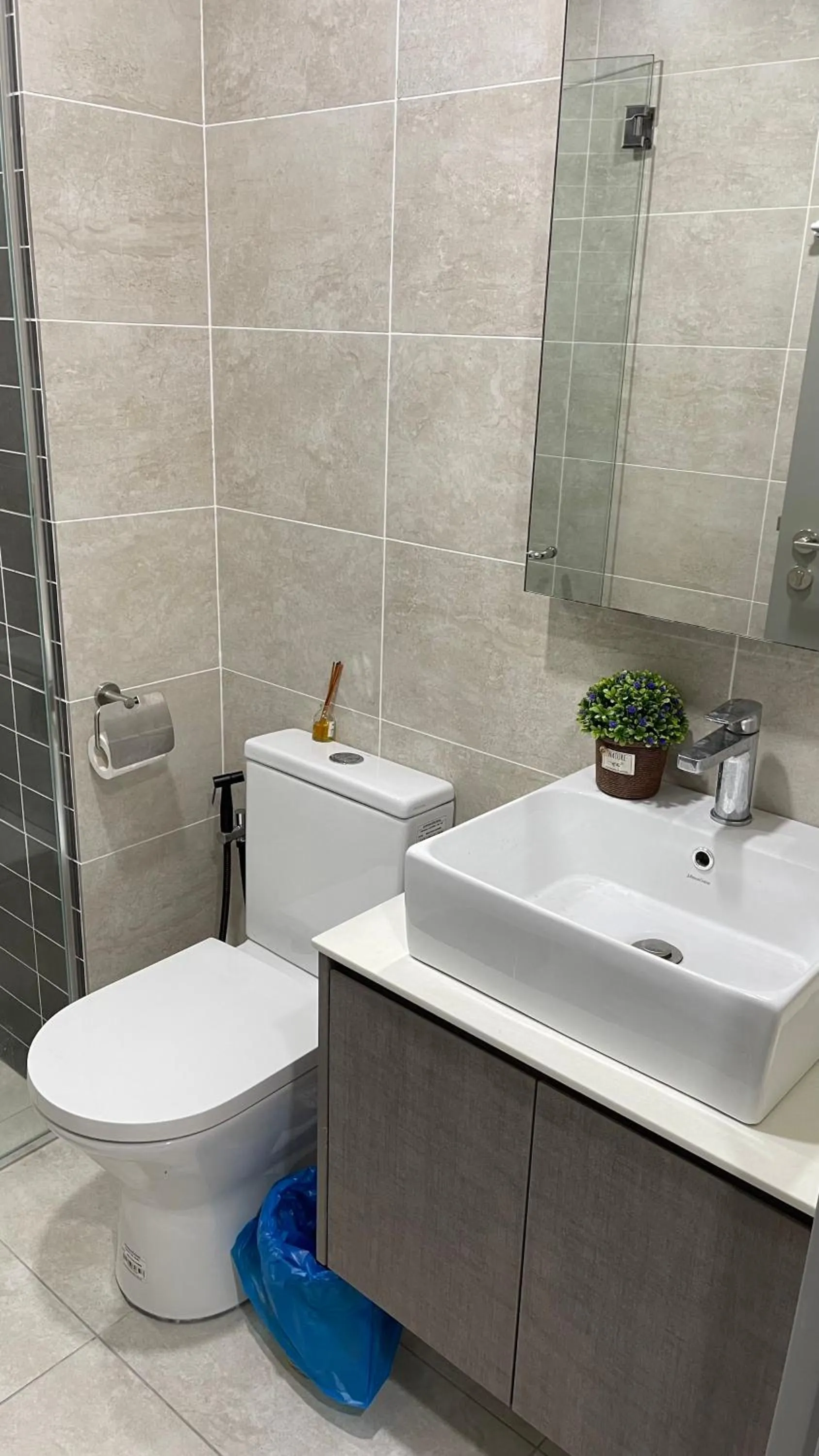 Toilet in Millerz Square Kuala Lumpur by Synergy