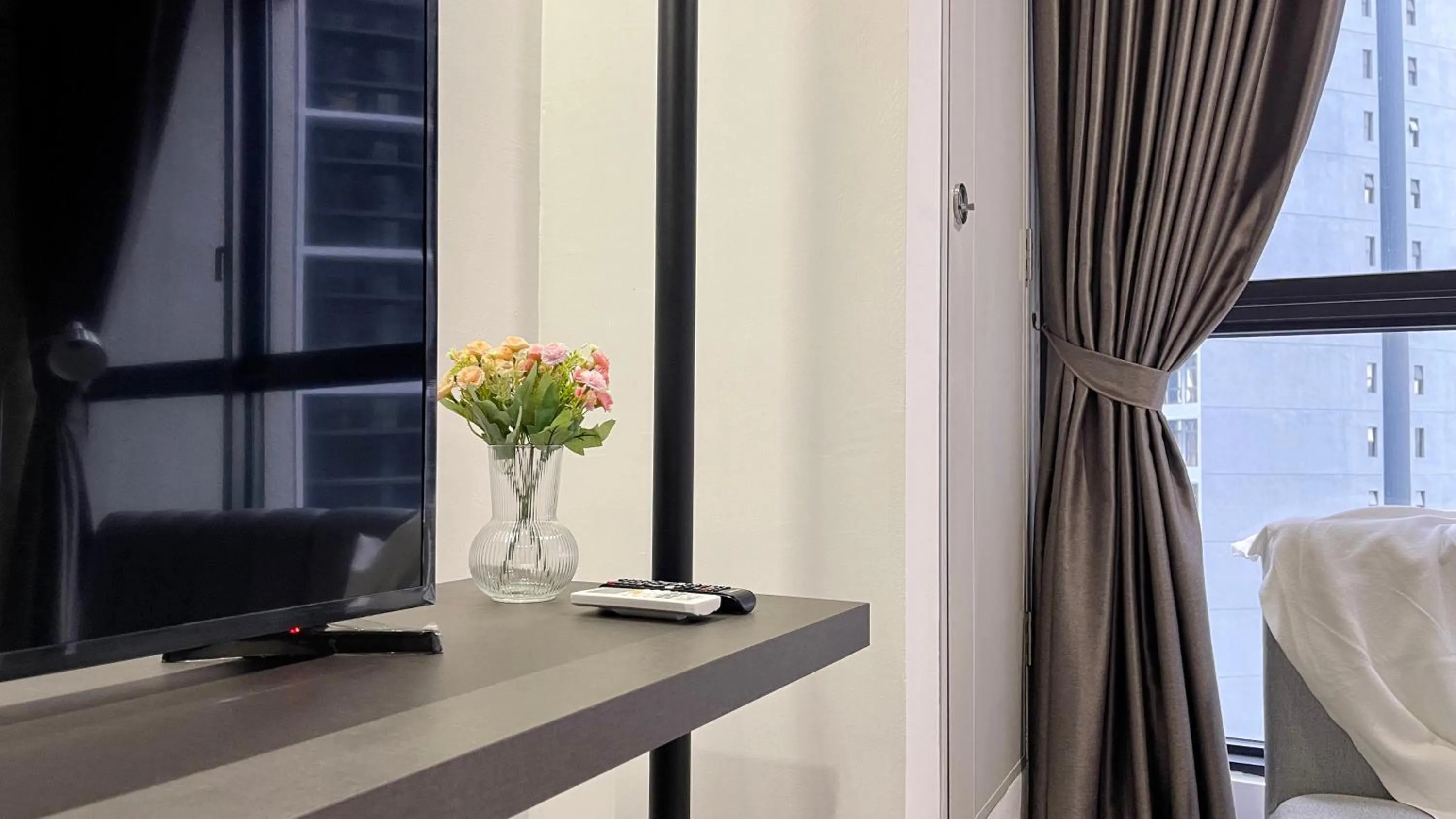 TV and multimedia, Bed in Millerz Square Kuala Lumpur by Synergy