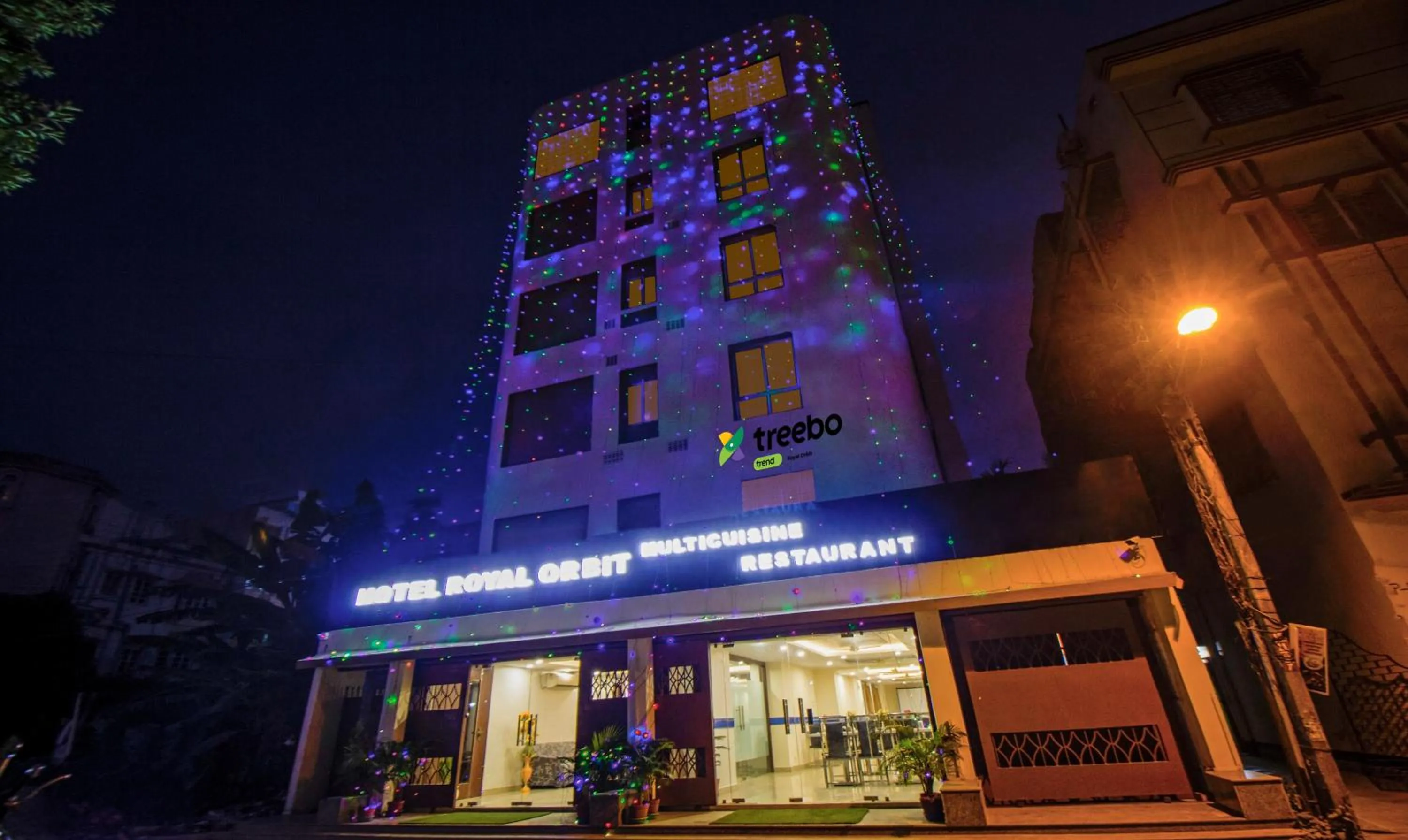 Facade/entrance in Treebo Royal Orbit, Metropoliton