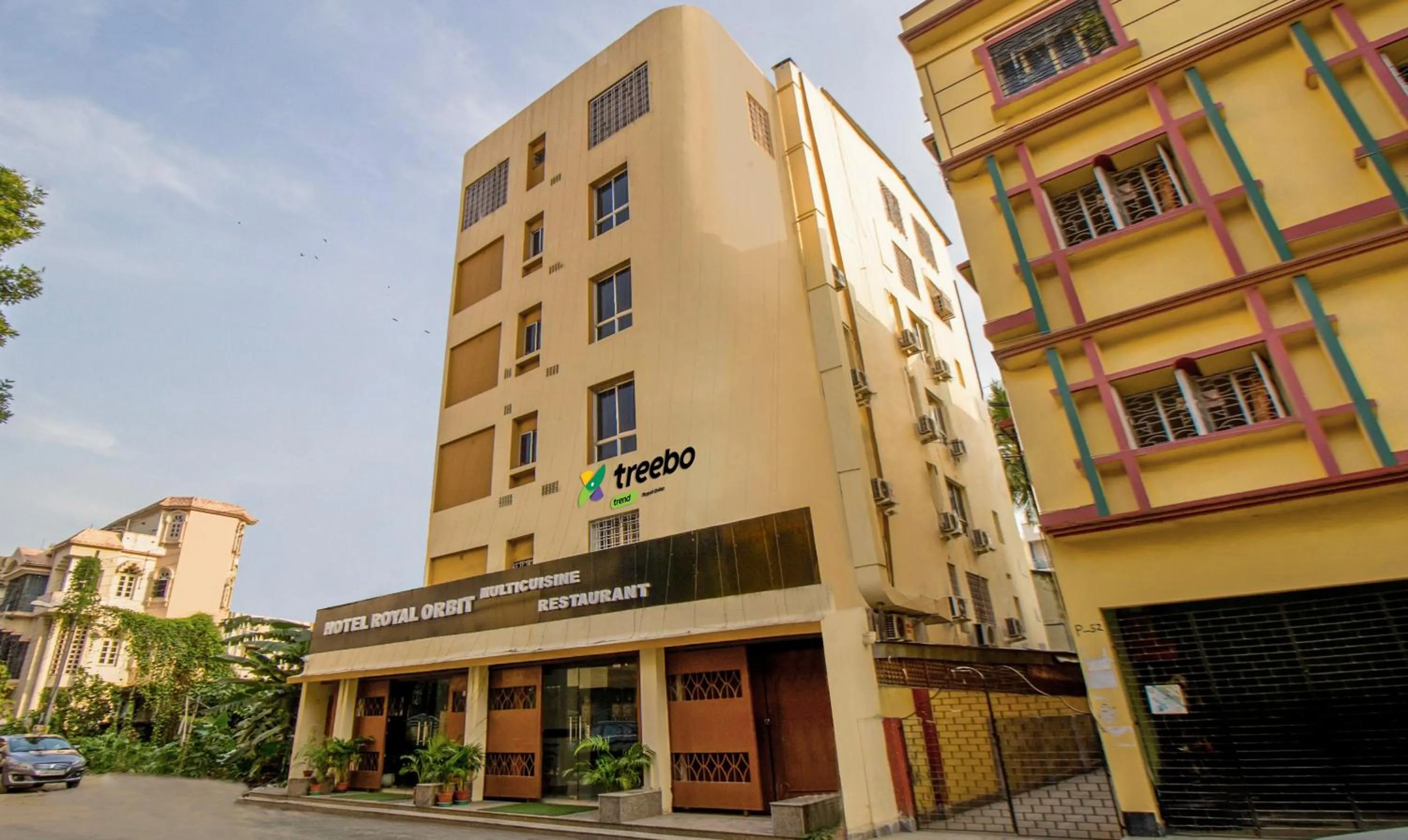 Facade/entrance in Treebo Royal Orbit, Metropoliton