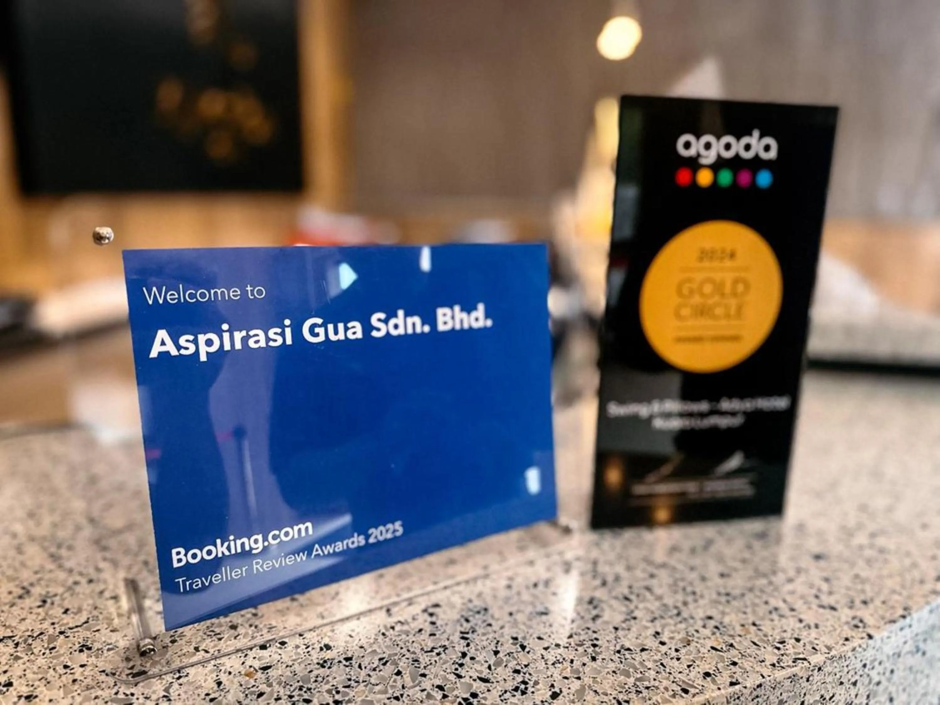 Swing & Pillows - 75 Chulia St, Georgetown Penang