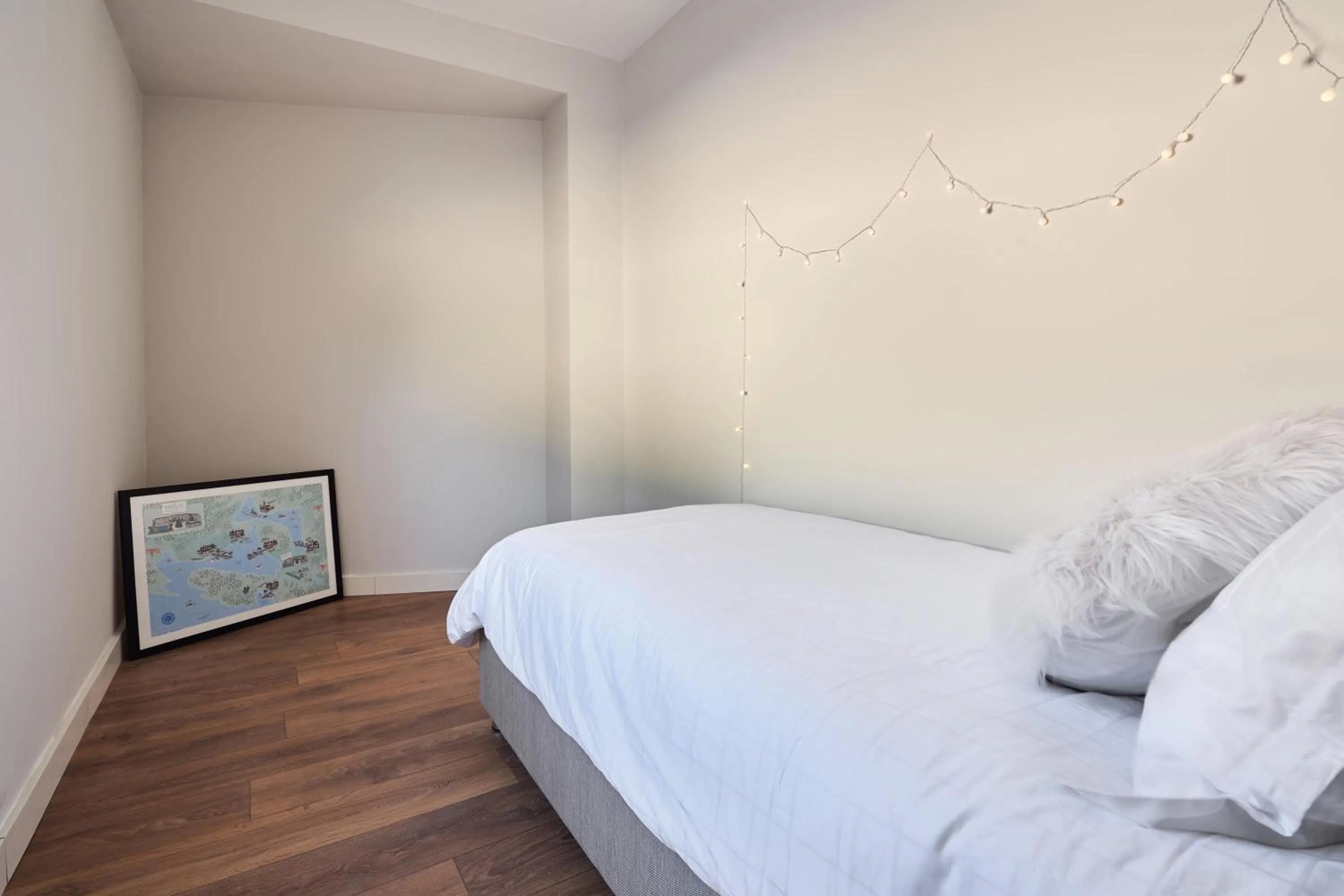 Bedroom, Bed in Casa Collection