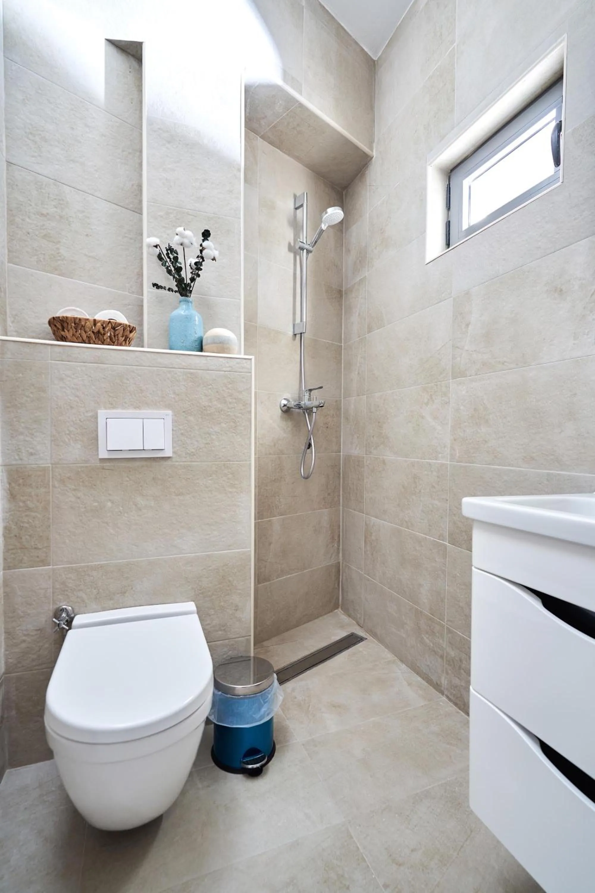 Shower in Casa Collection