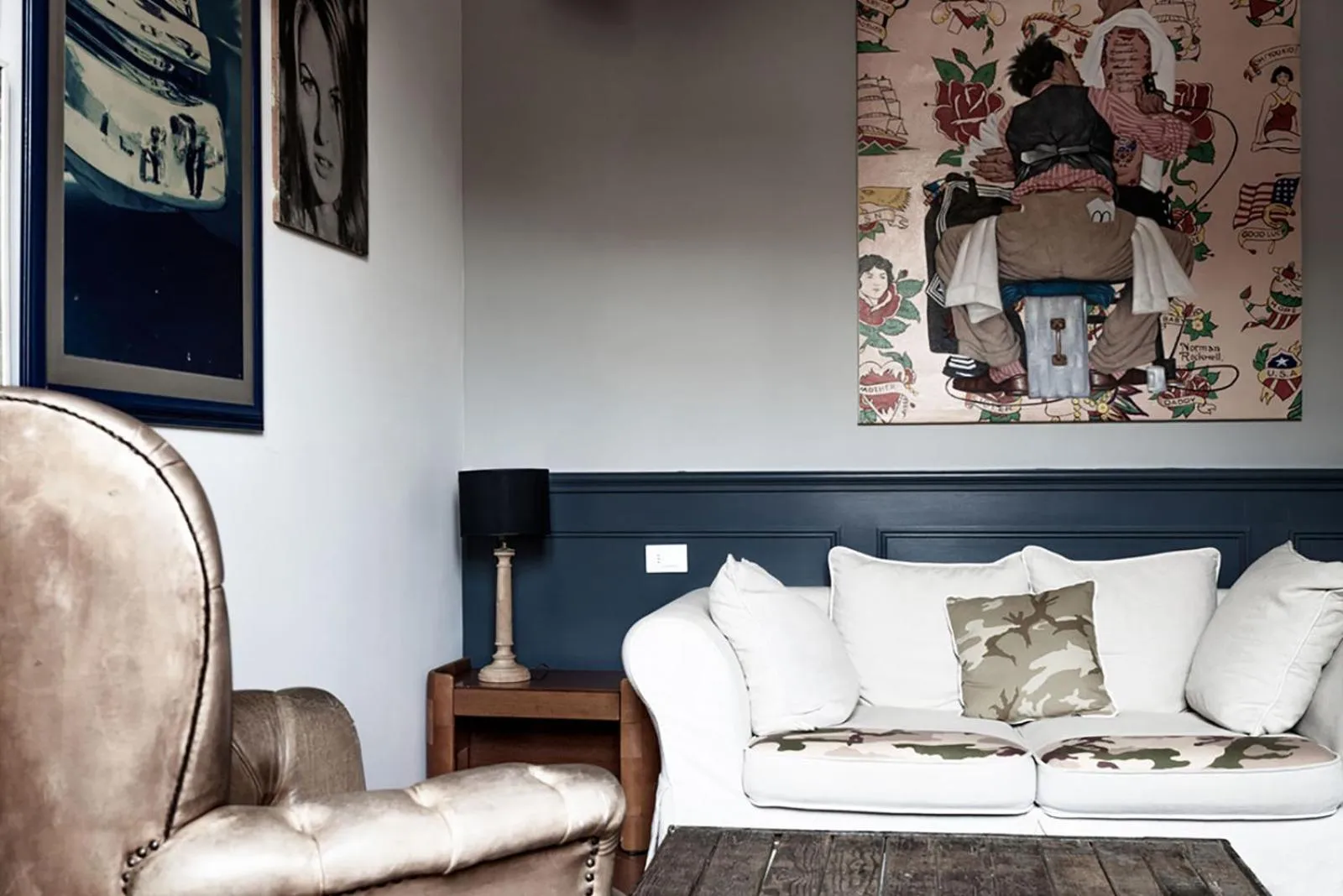 Decorative detail in Soprarno Suites