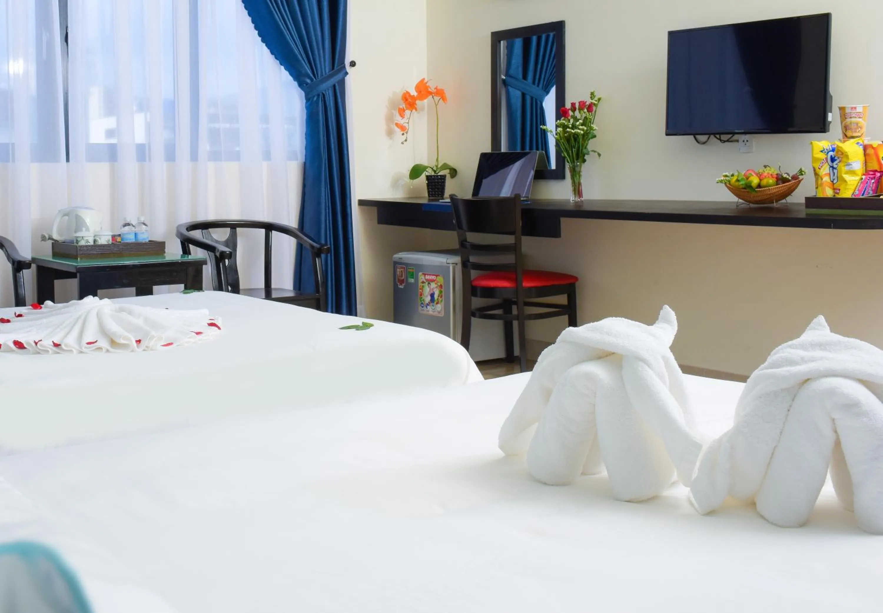 TV and multimedia, Bed in La Maison Danang Beach Hotel