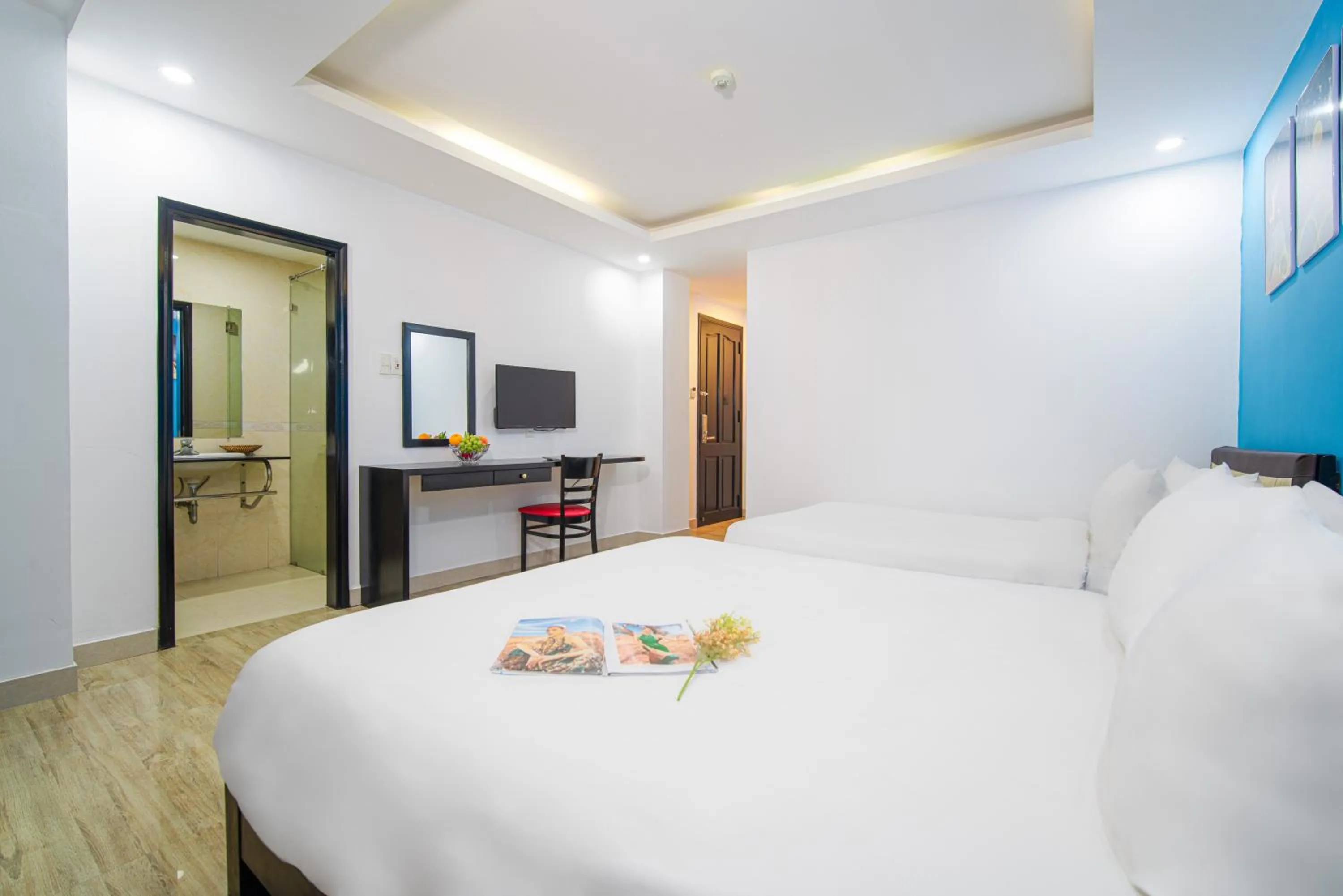 Bed in La Maison Danang Beach Hotel