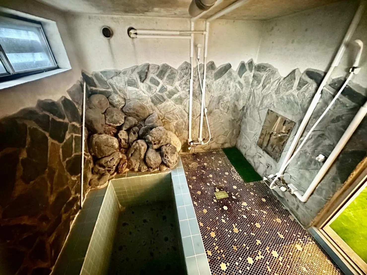 Bathroom in HOTEL1800