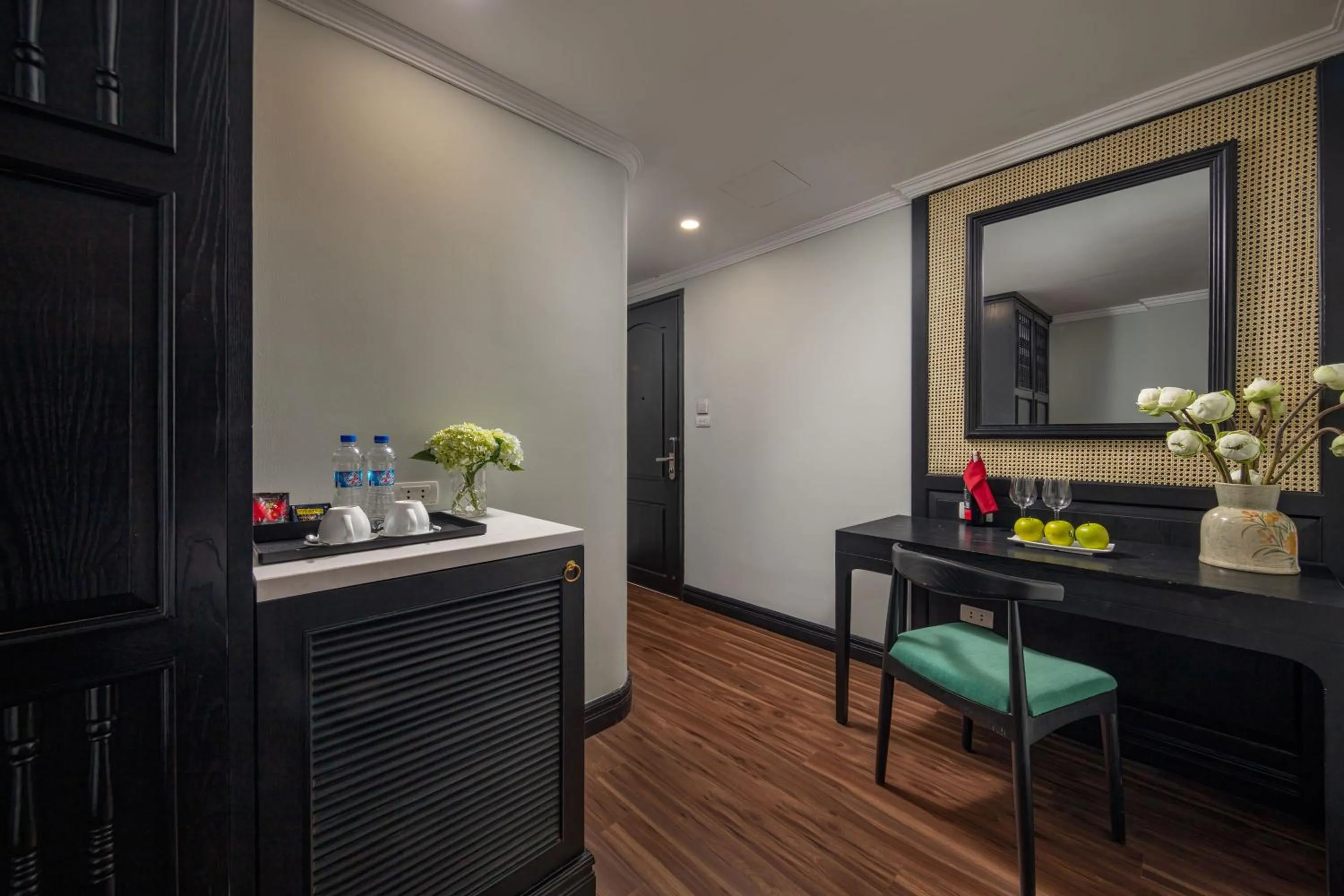 wardrobe in Hanoi Ancient Paradise Hotel