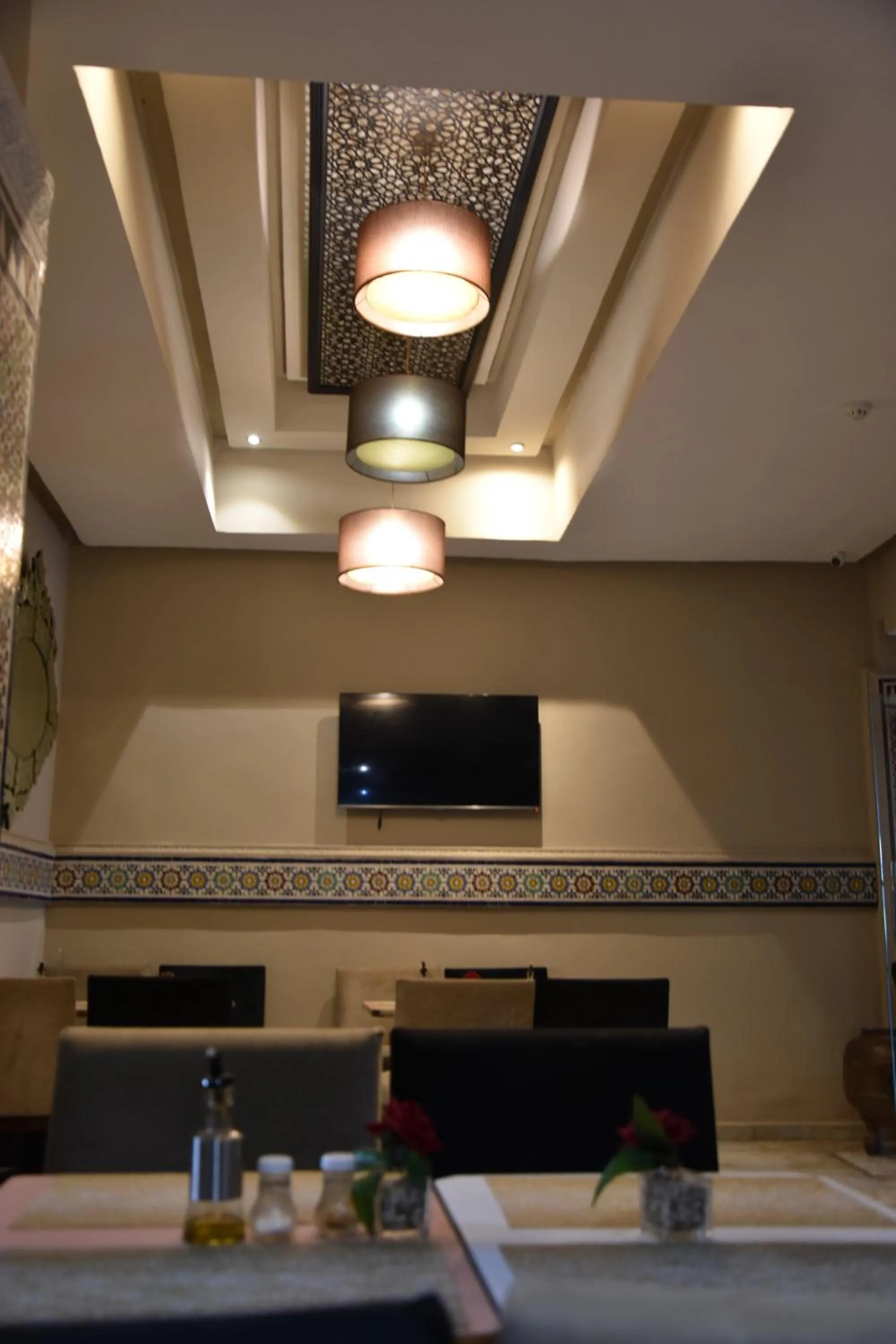 Restaurant/places to eat in Cadé Hotel