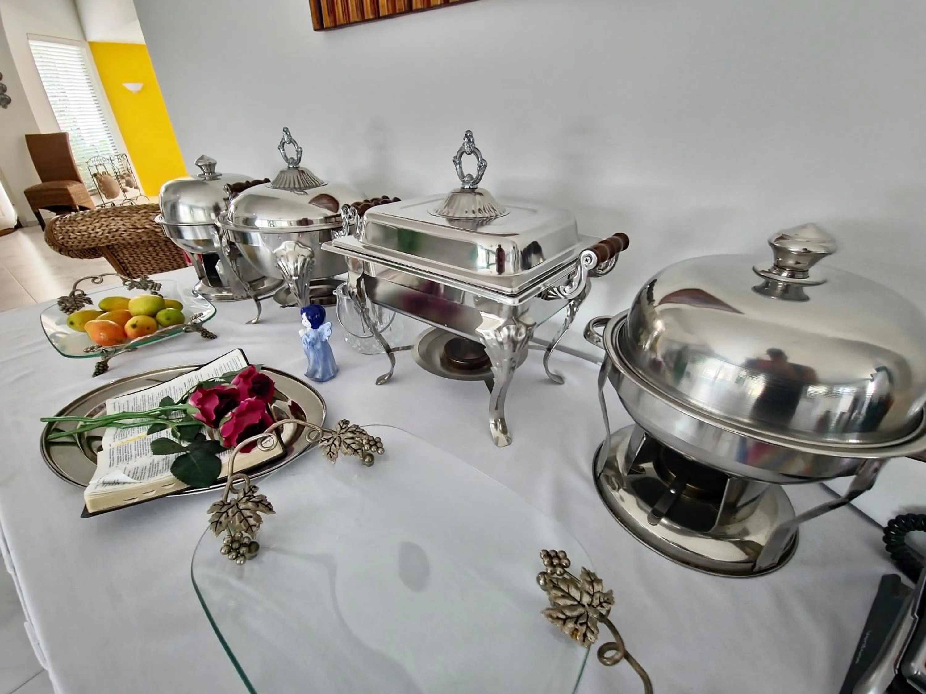 Restaurant/places to eat in Adonai Hotel Boutique