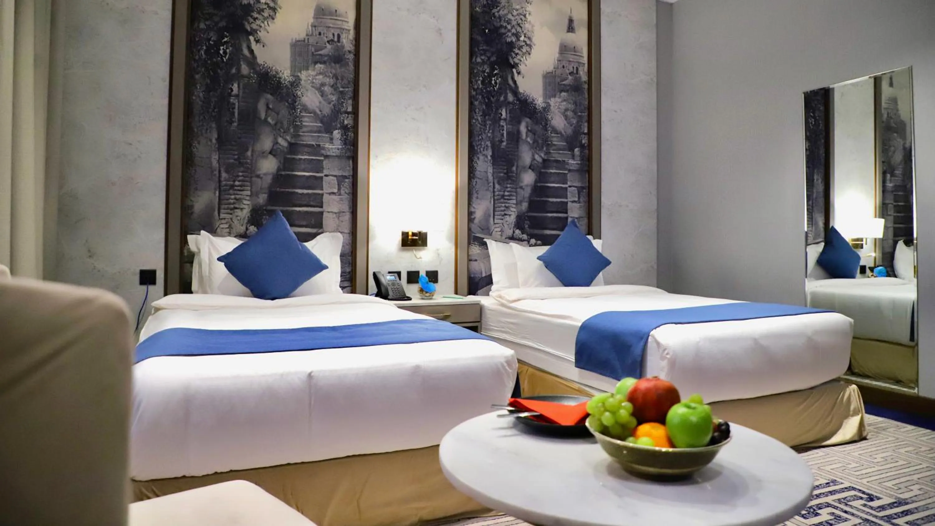 Bed in Five Seasons Hotel