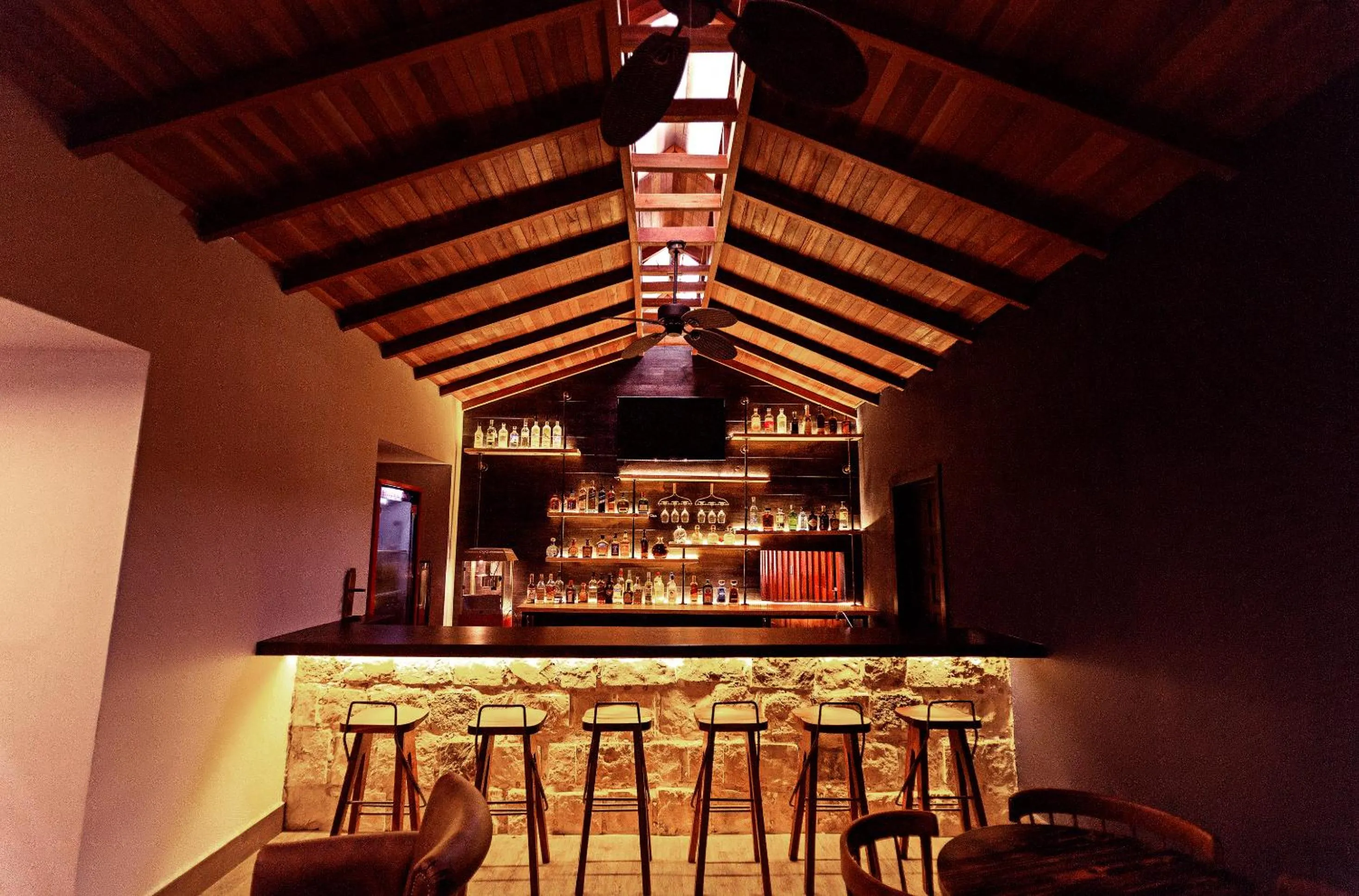 Drinks in Jungle Lodge Tikal Hostal