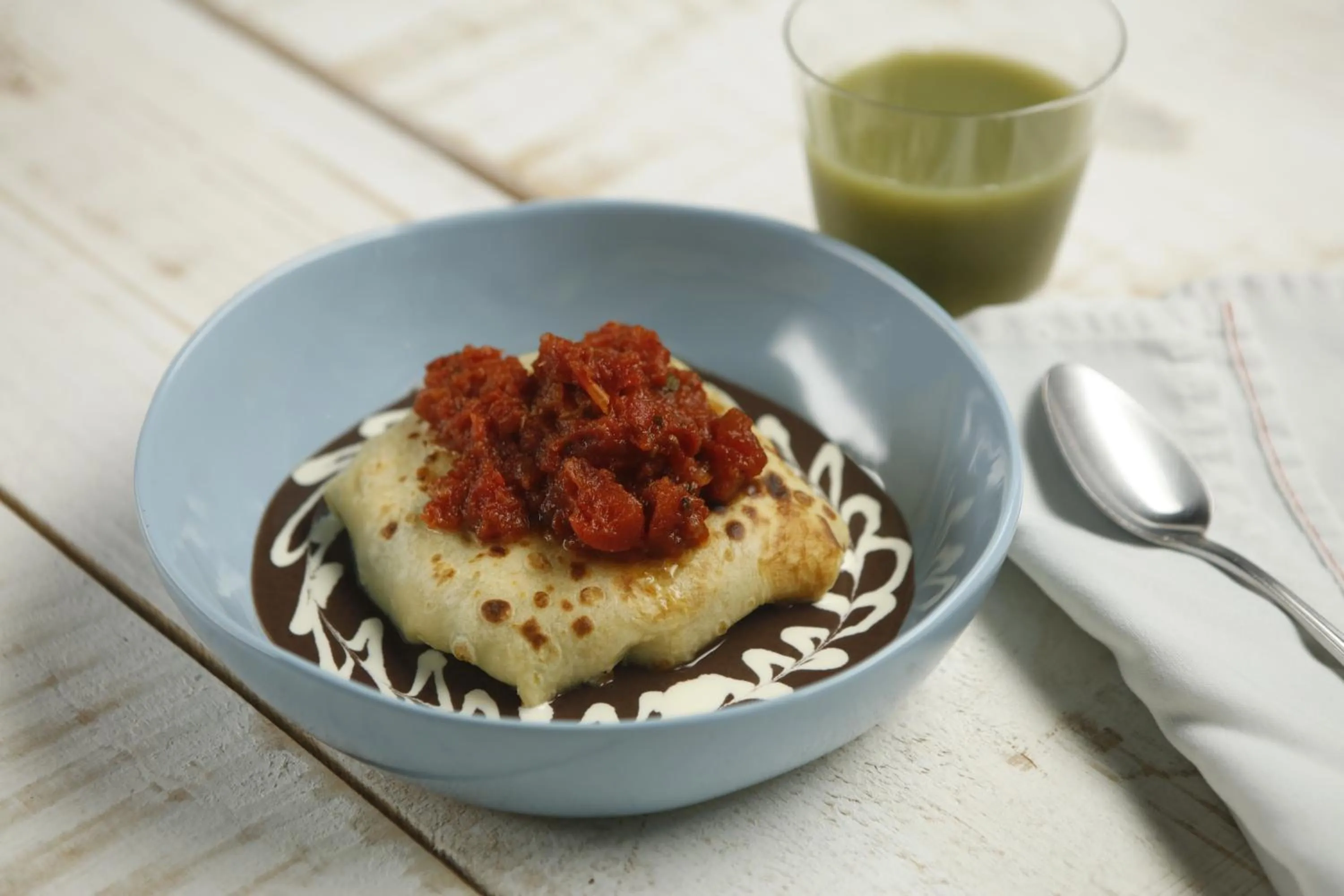 Breakfast in Jungle Lodge Tikal Hostal
