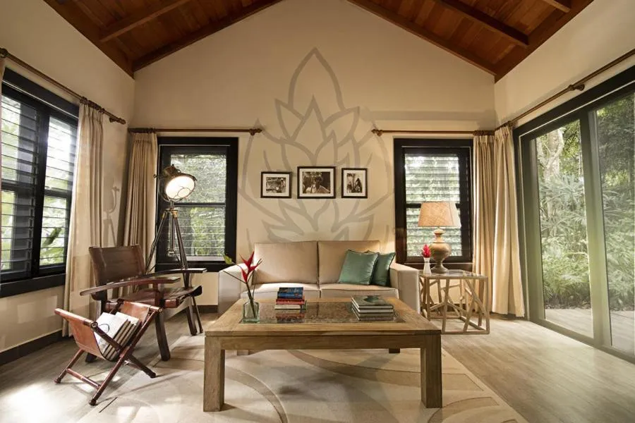 Living room in Hotel Jungle Lodge Tikal