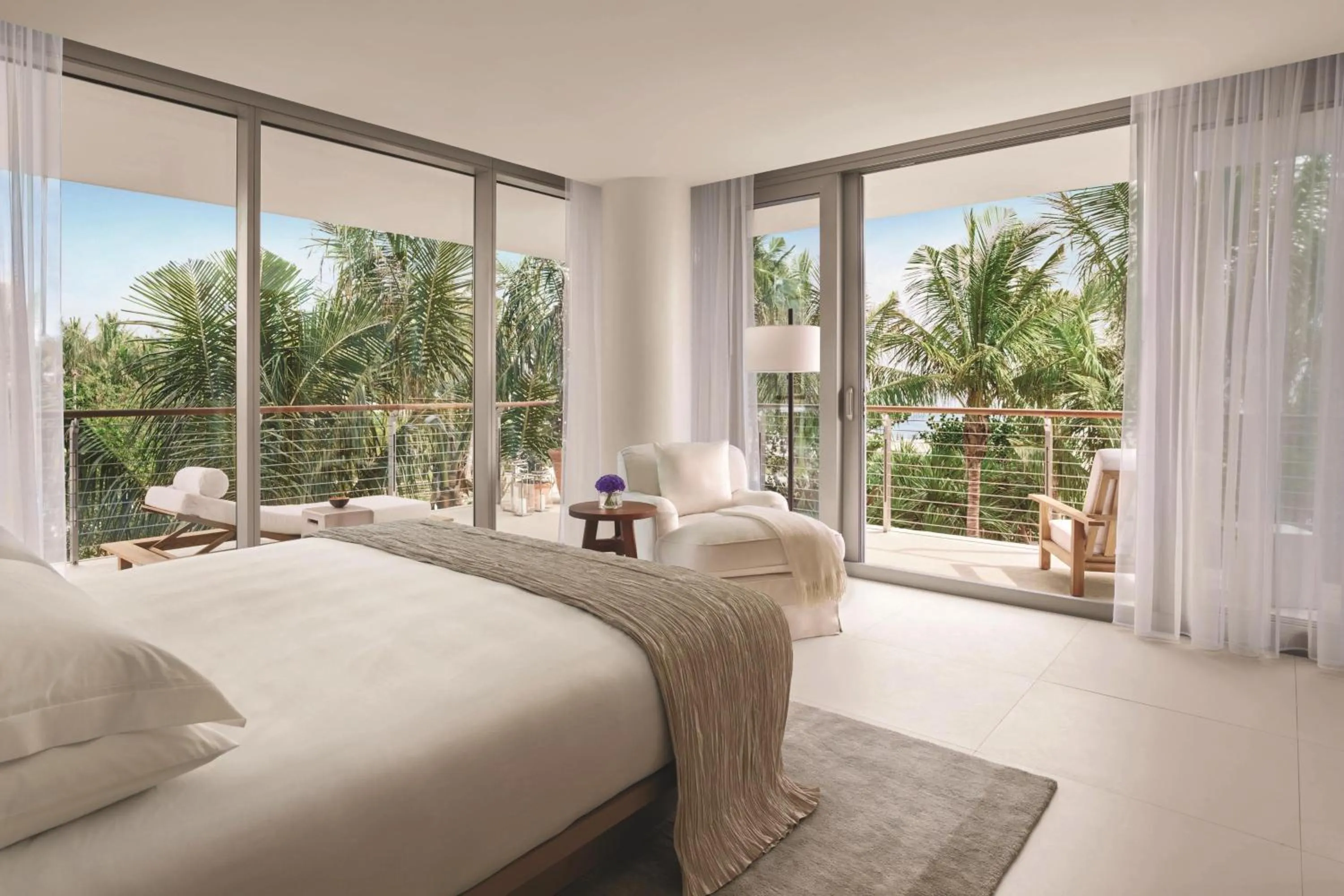 Bedroom, Bed in The Miami Beach EDITION