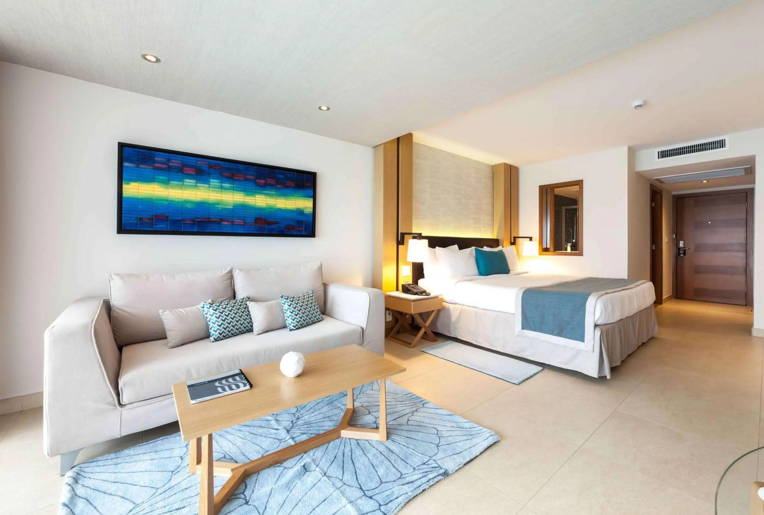 Photo of the whole room, Bed in Sonesta Ocean Point Resort- All Inclusive - Adults Only