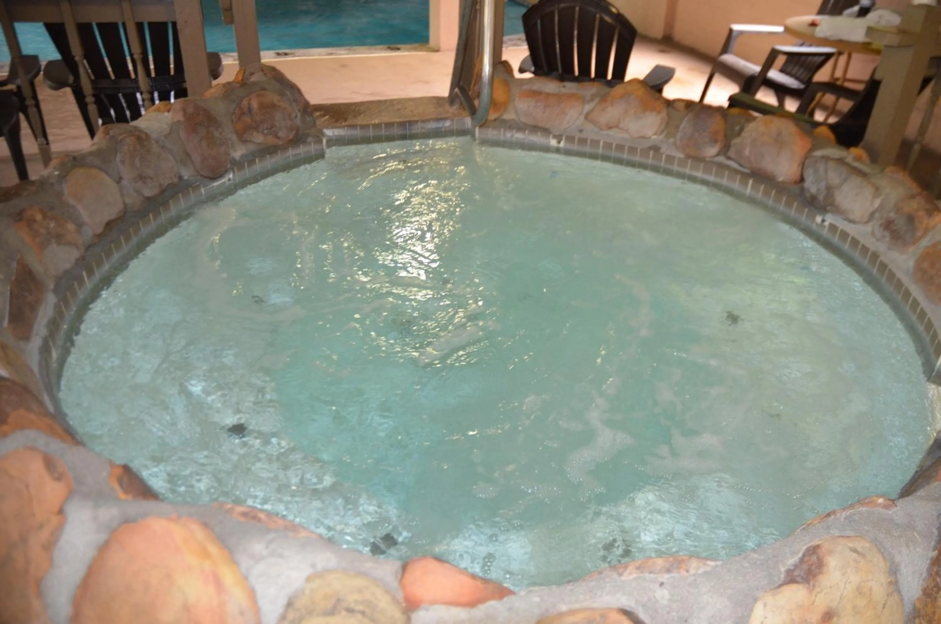 Hot Tub in Edgewater Hotel and Conference Center