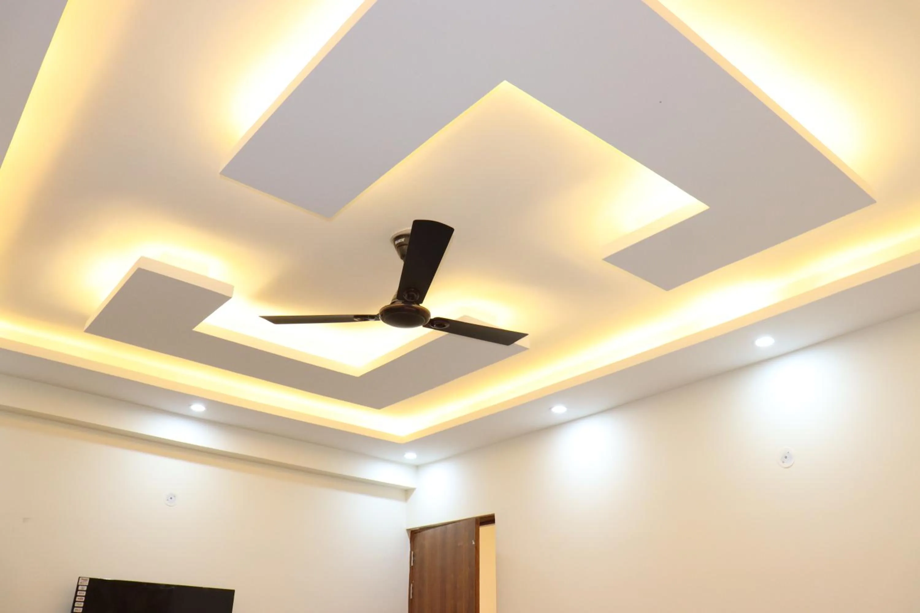 air conditioner in Tulip Inn