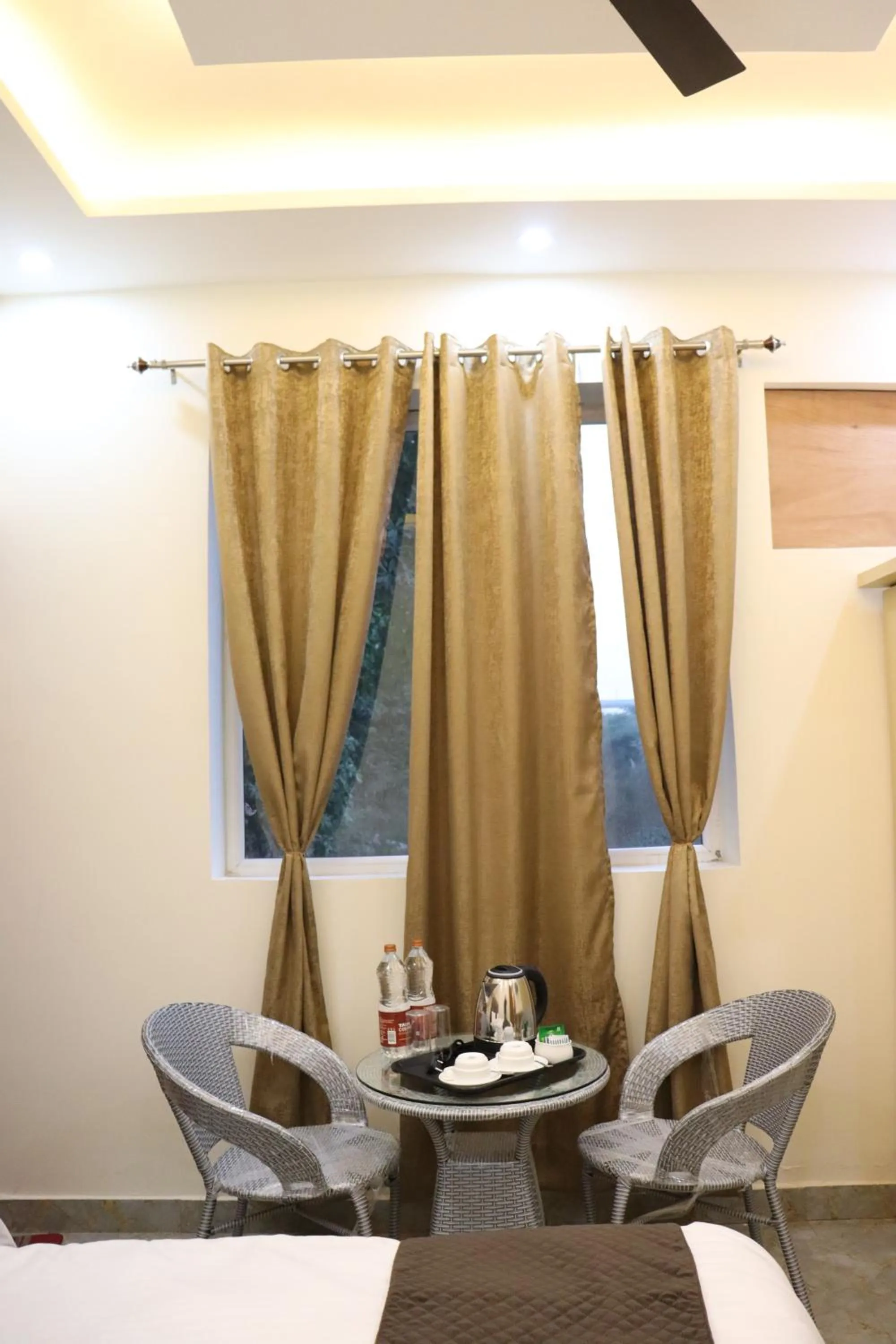 Seating area in Tulip Inn