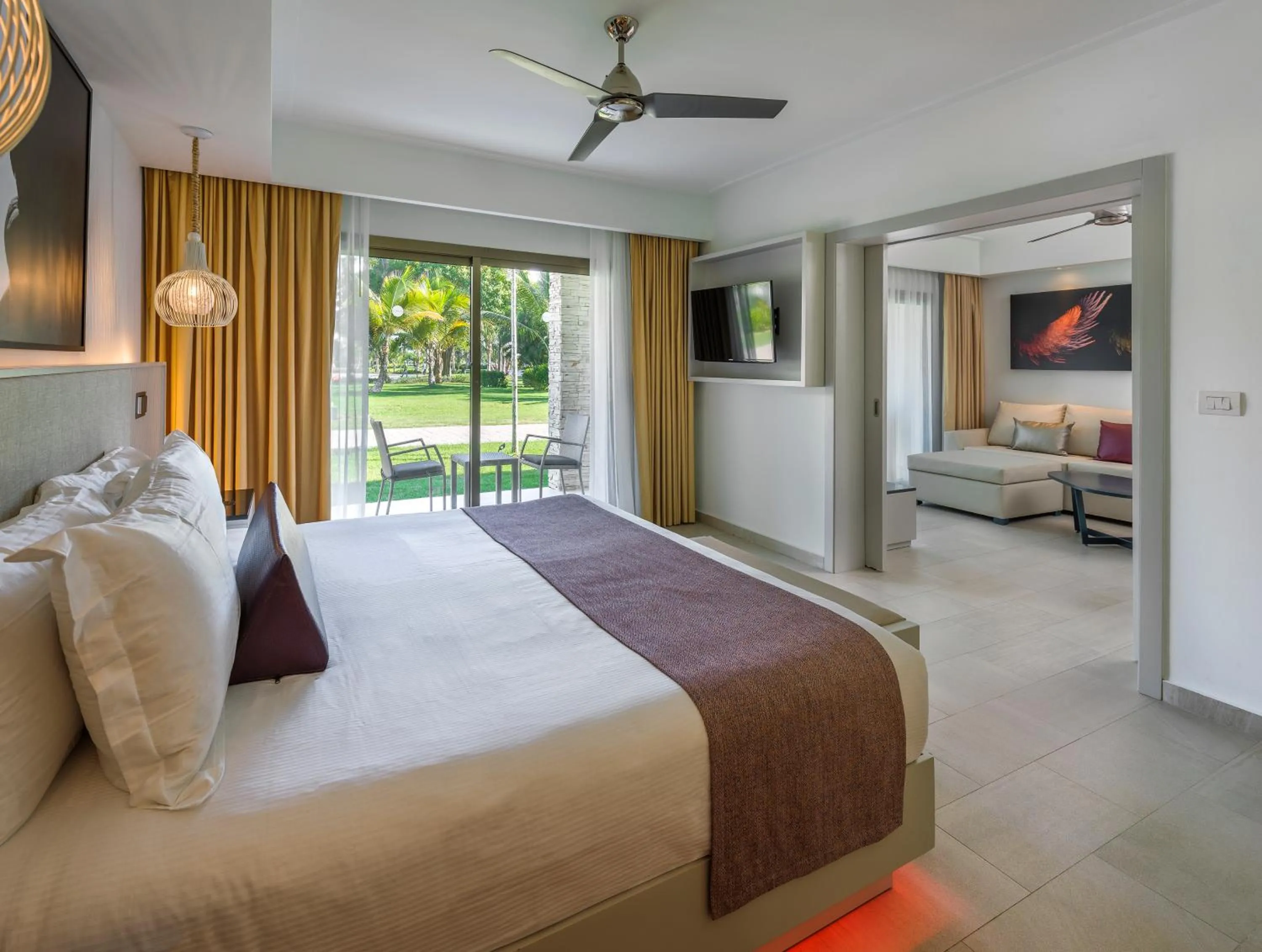 Bedroom, Bed in Royalton CHIC Punta Cana, An Autograph Collection All-Inclusive Resort & Casino, Adults Only