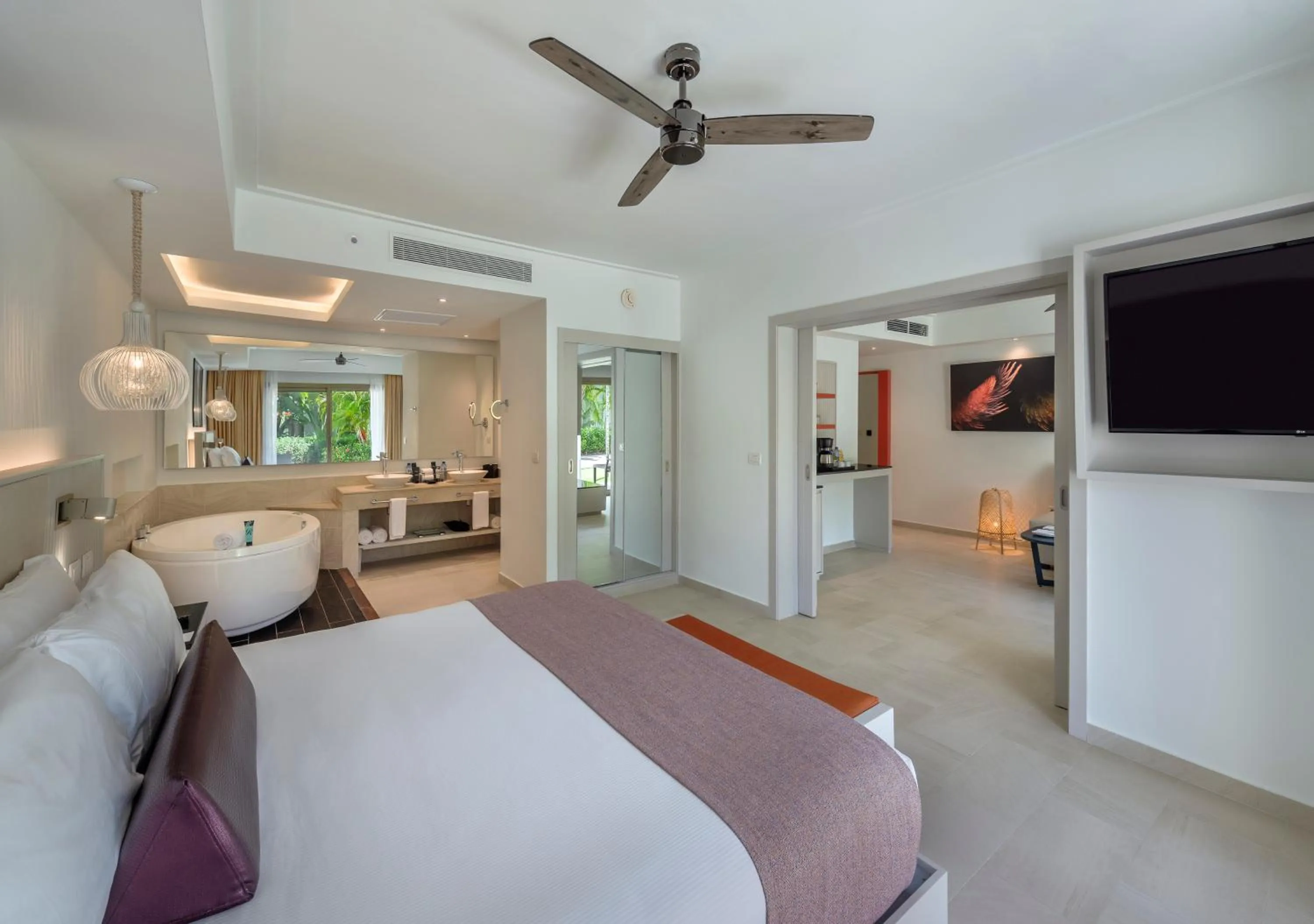 Photo of the whole room, Bed in Royalton CHIC Punta Cana, An Autograph Collection All-Inclusive Resort & Casino, Adults Only