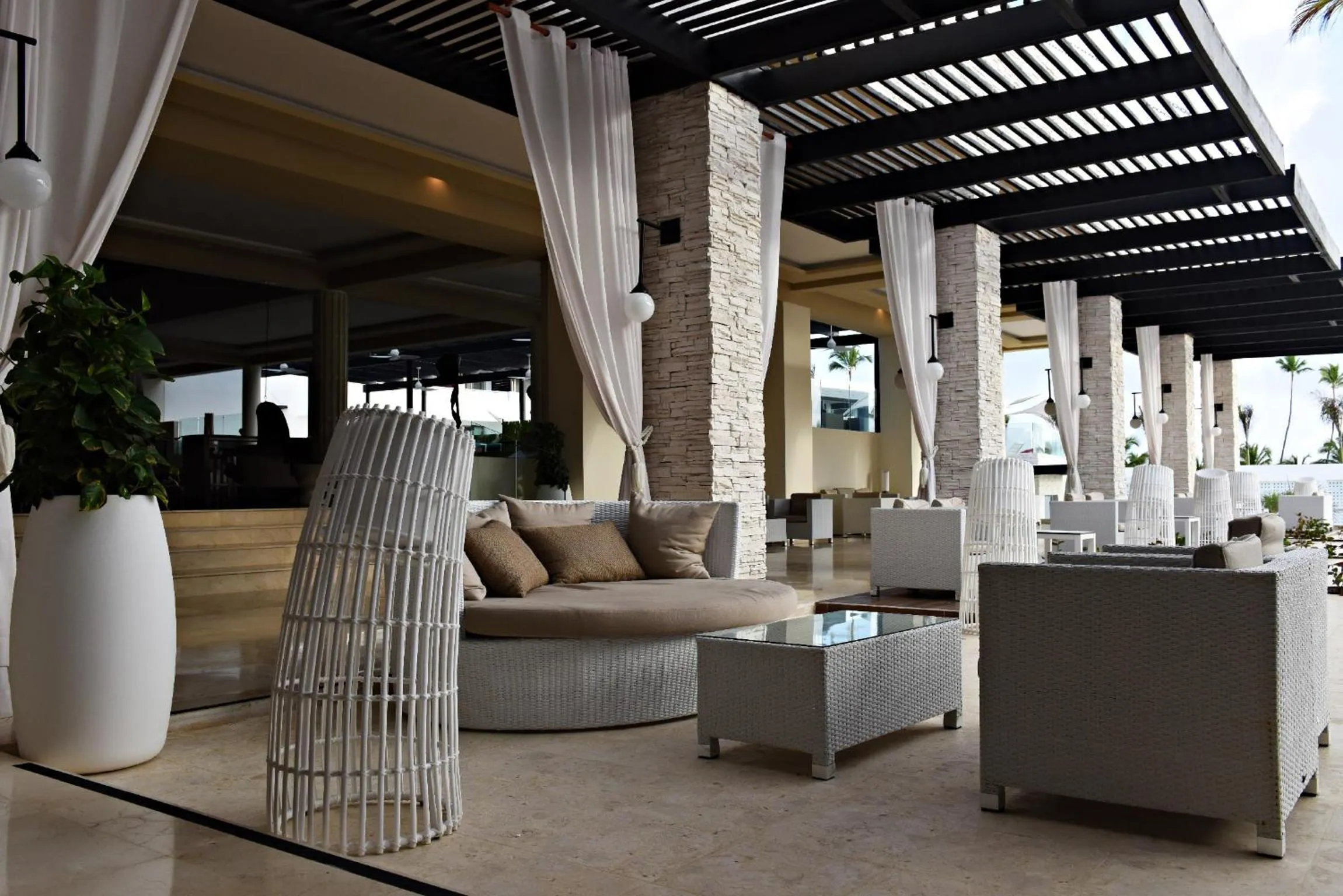 Lobby or reception in Royalton CHIC Punta Cana, An Autograph Collection All-Inclusive Resort & Casino, Adults Only