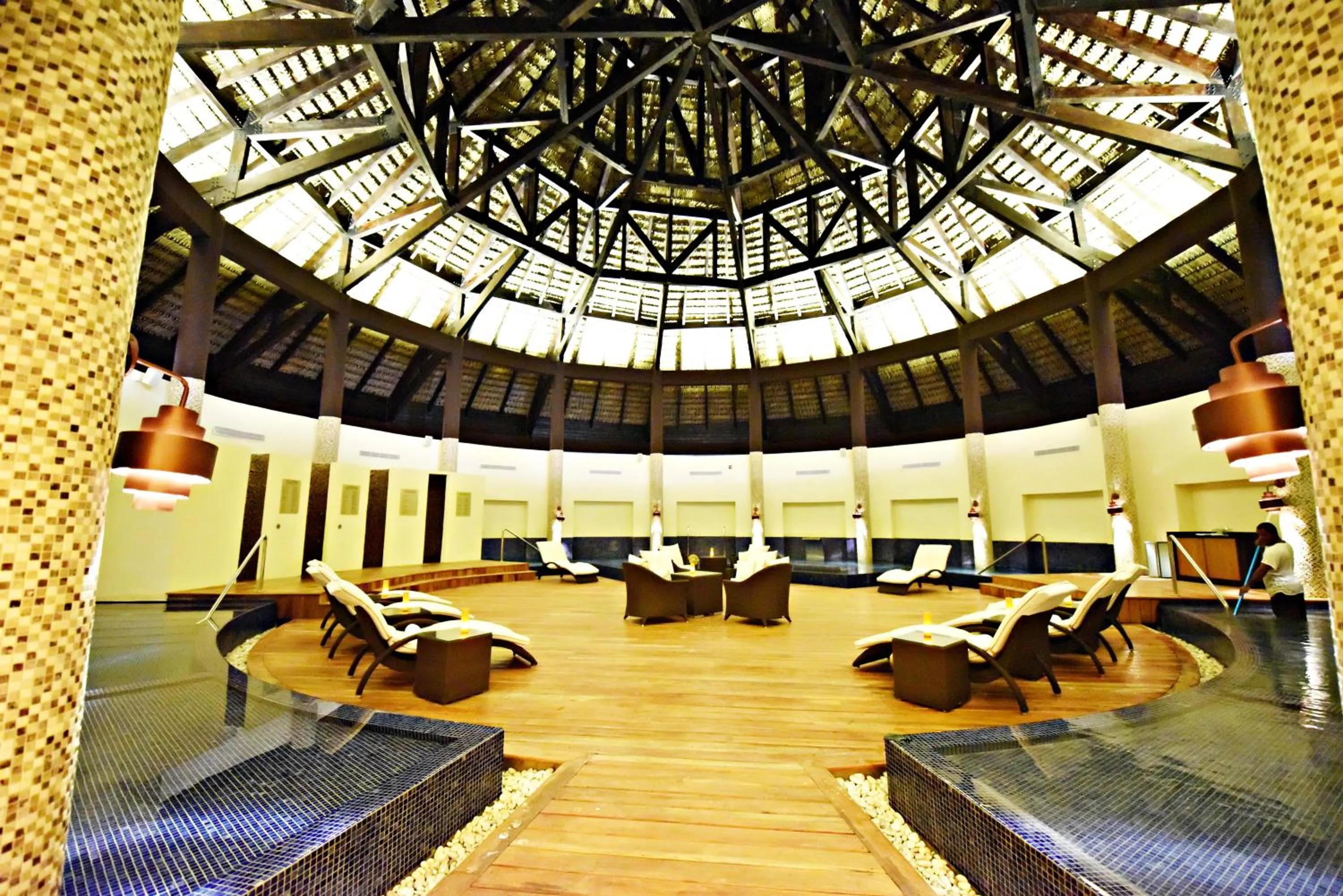 Spa and wellness centre/facilities in Royalton CHIC Punta Cana, An Autograph Collection All-Inclusive Resort & Casino, Adults Only