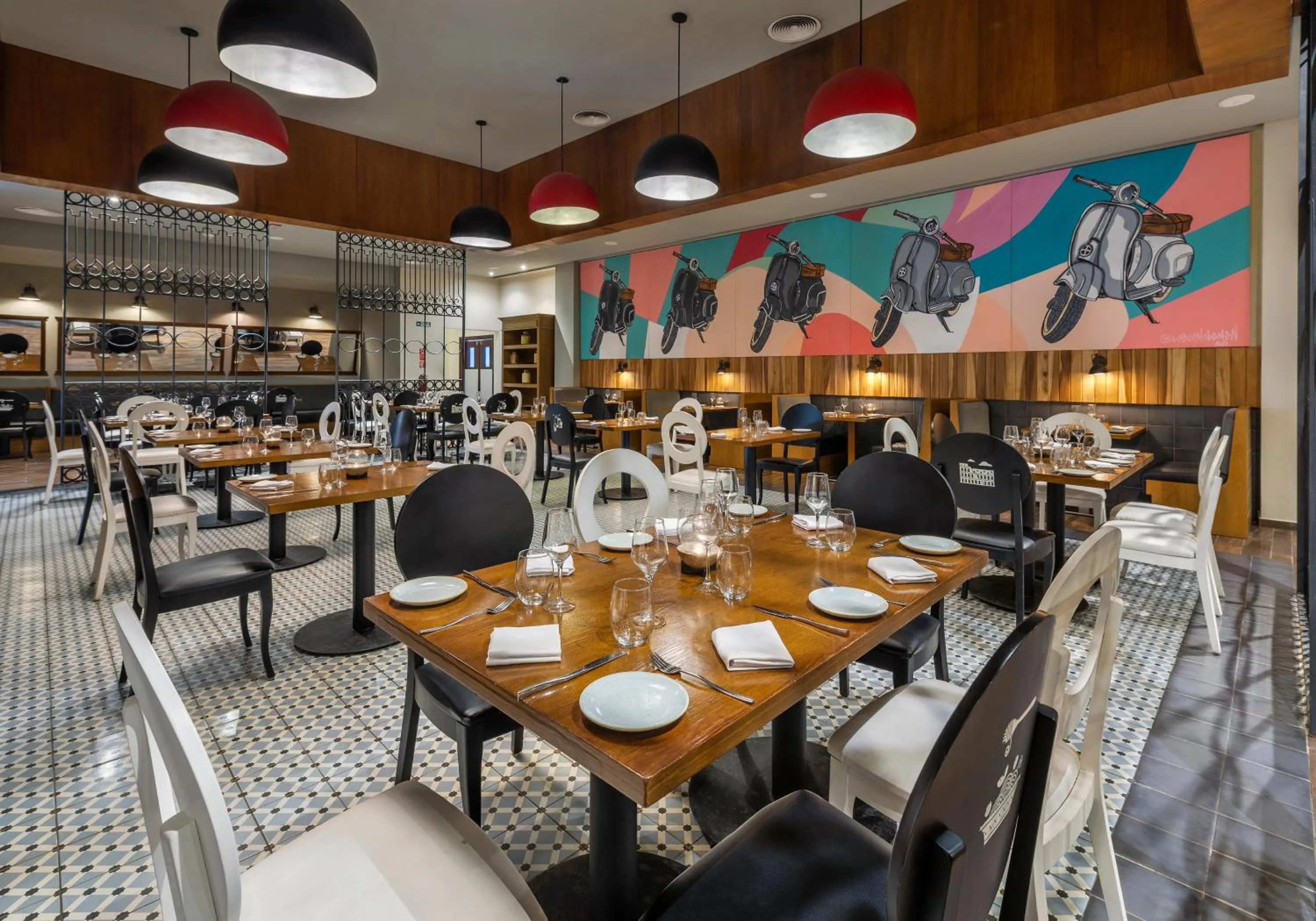 Restaurant/places to eat in Royalton CHIC Punta Cana, An Autograph Collection All-Inclusive Resort & Casino, Adults Only