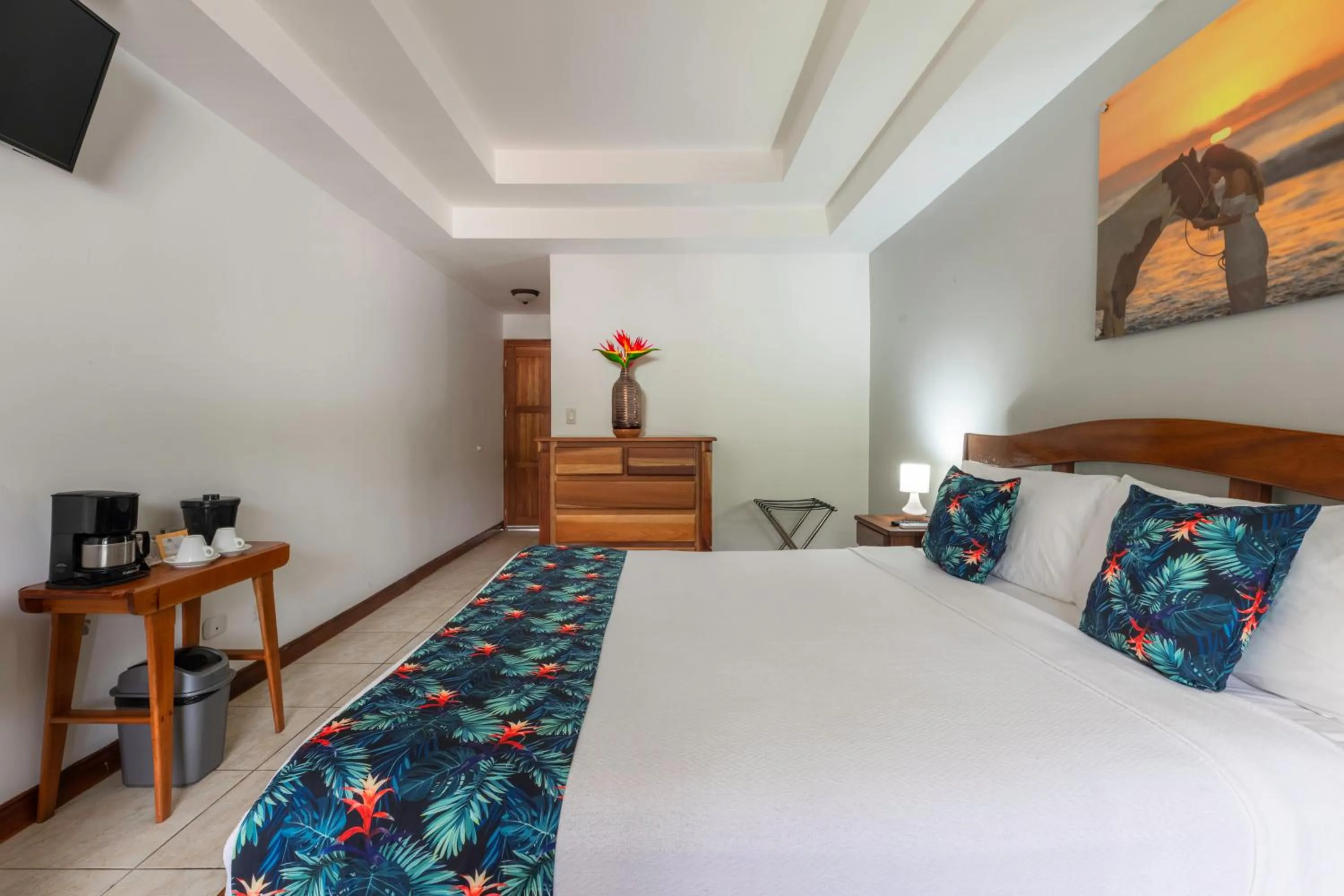 Bed in Jaco Laguna Resort & Beach Club