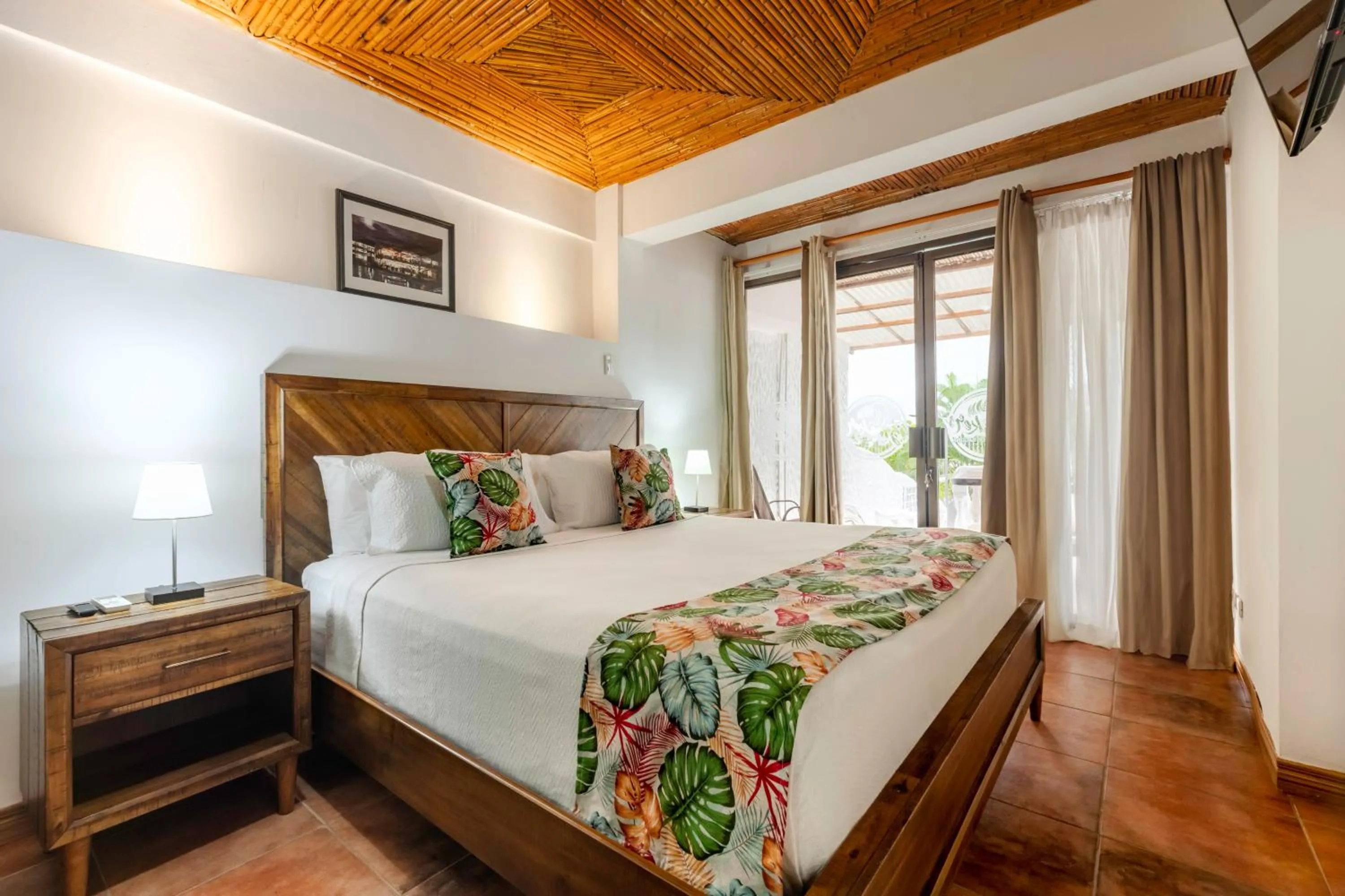 Bed in Jaco Laguna Resort & Beach Club