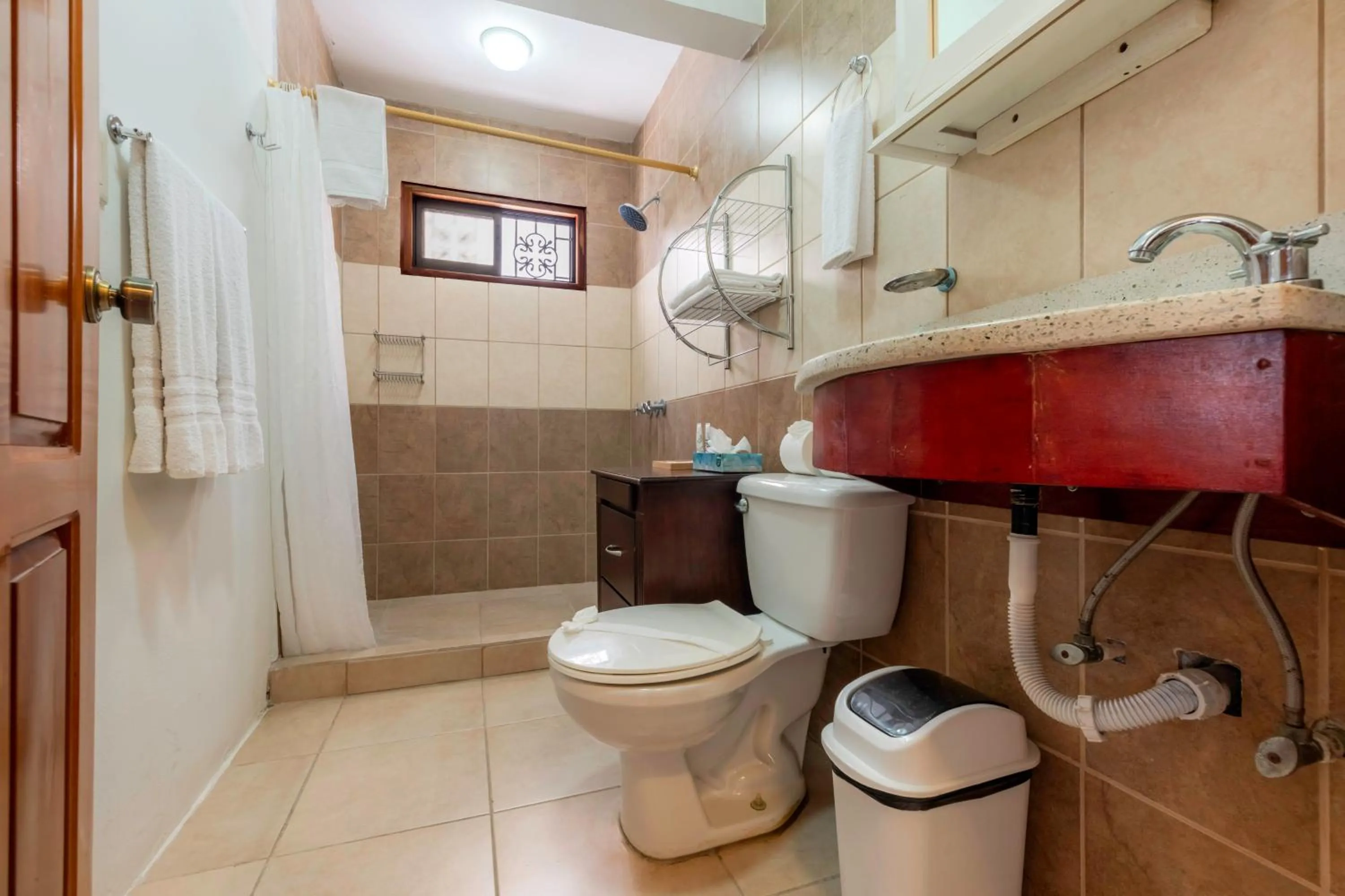 Shower in Jaco Laguna Resort & Beach Club