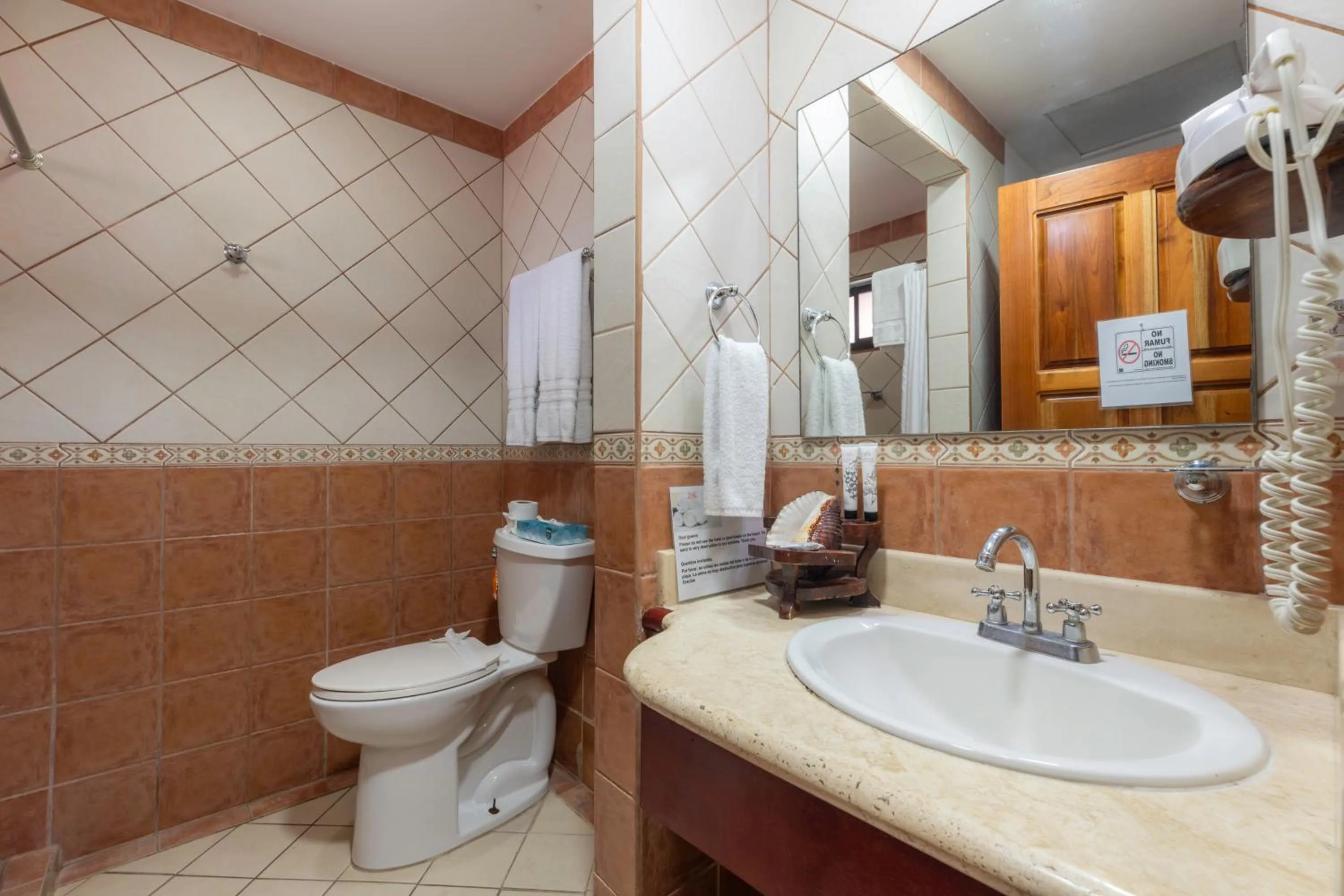 Bathroom in Jaco Laguna Resort & Beach Club